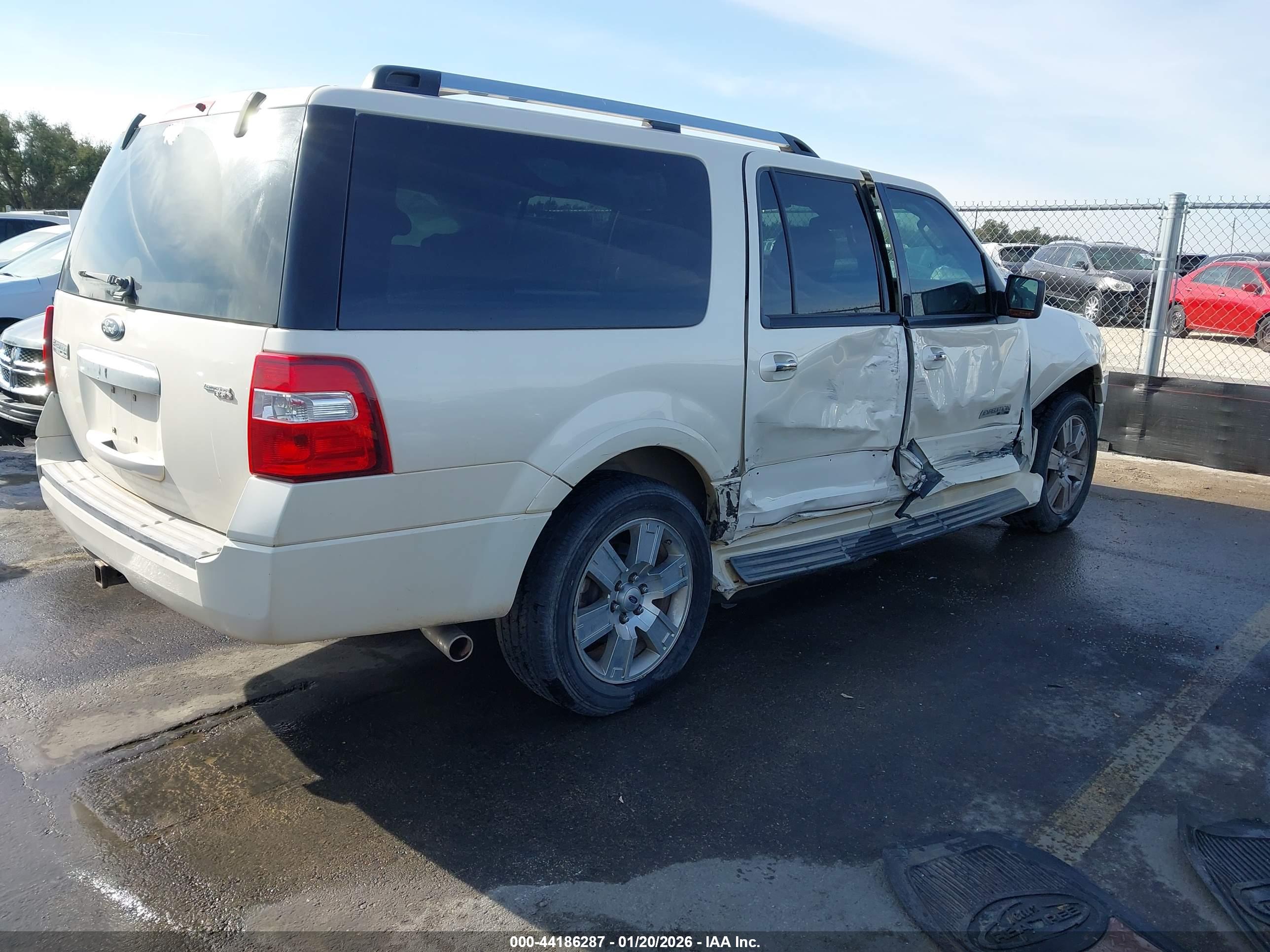 FORD EXPEDITION image 4