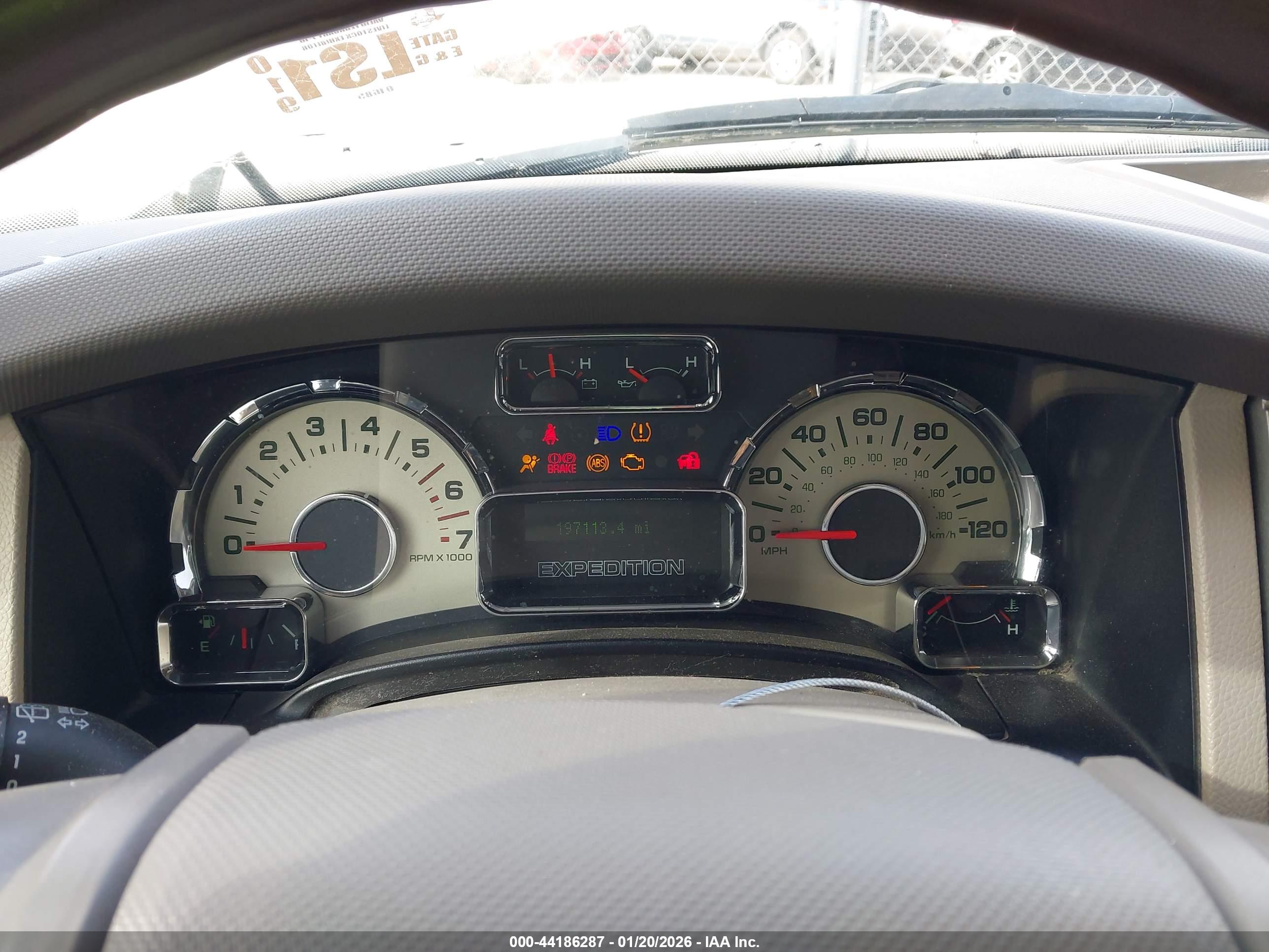 FORD EXPEDITION image 7