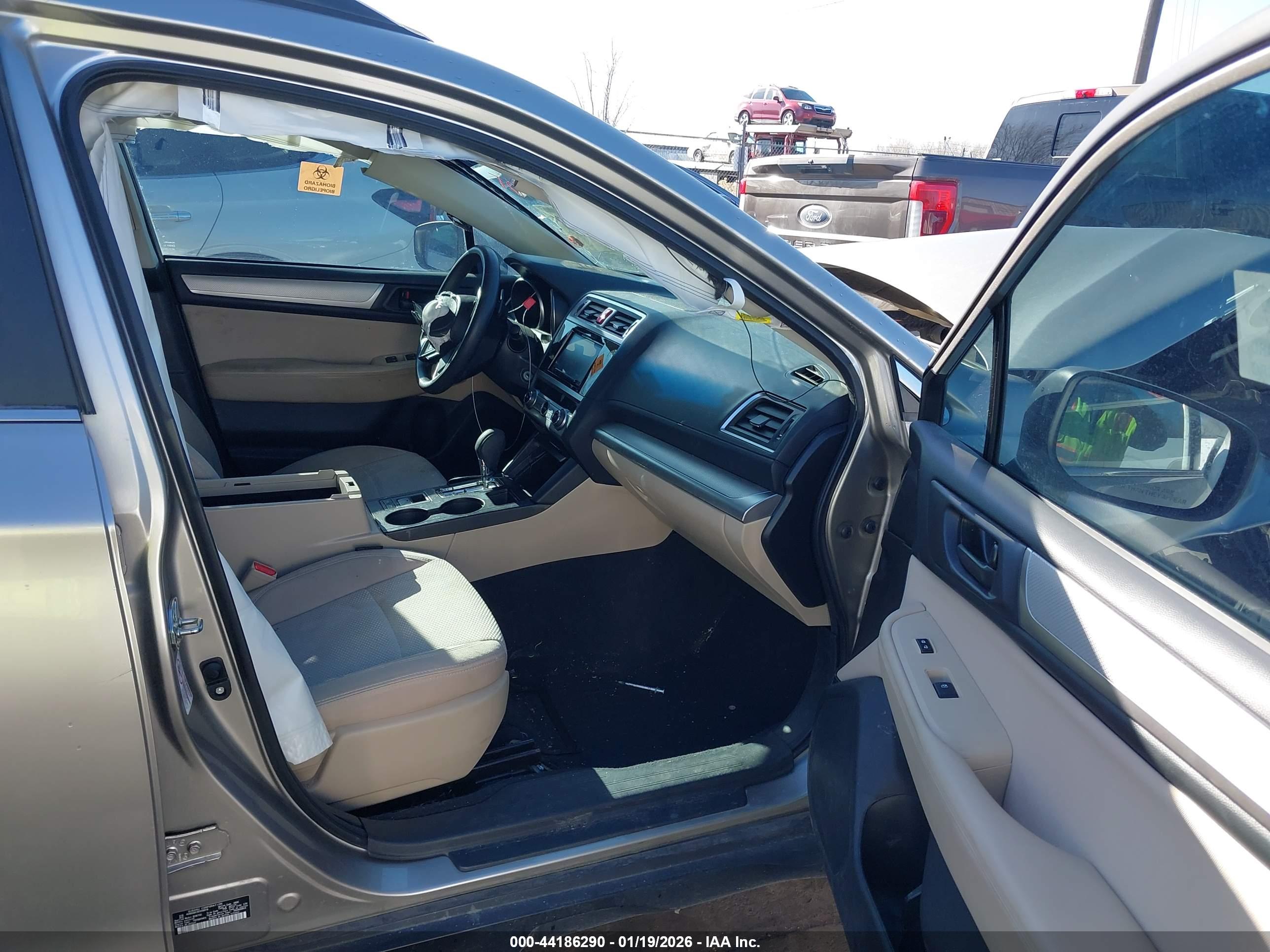 SUBARU OUTBACK image 5