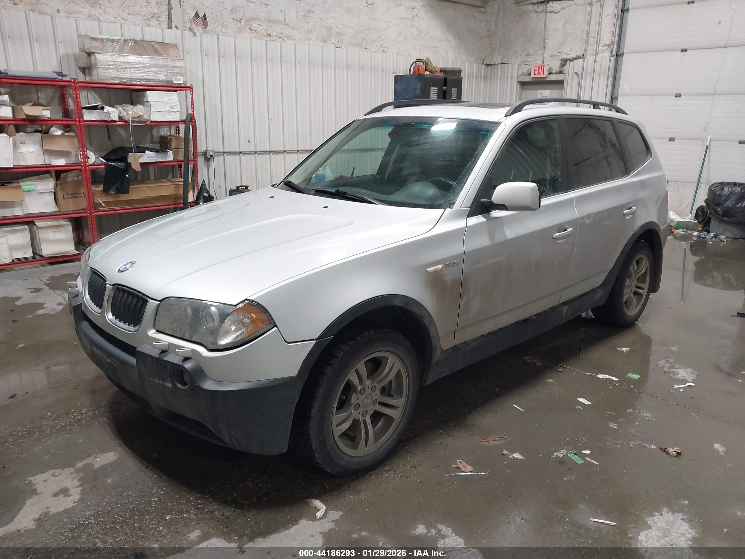 BMW X3 image 2