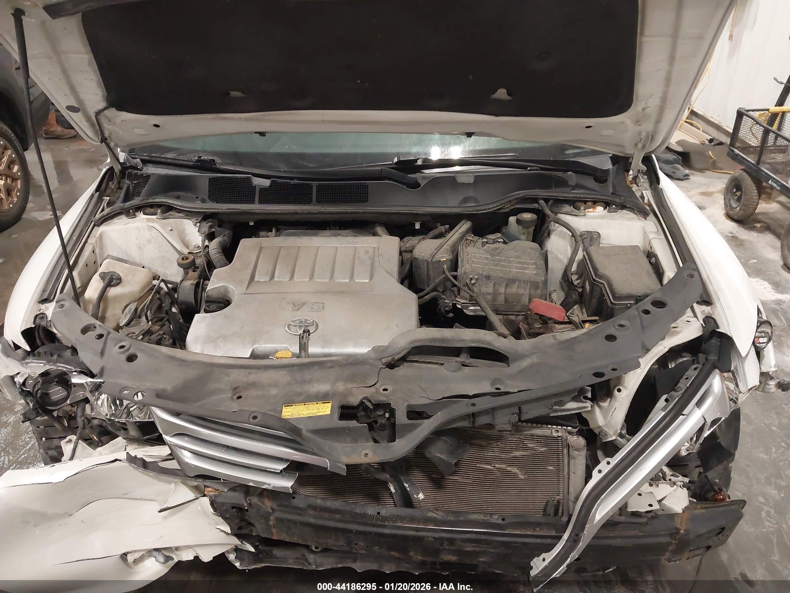 TOYOTA VENZA image 10
