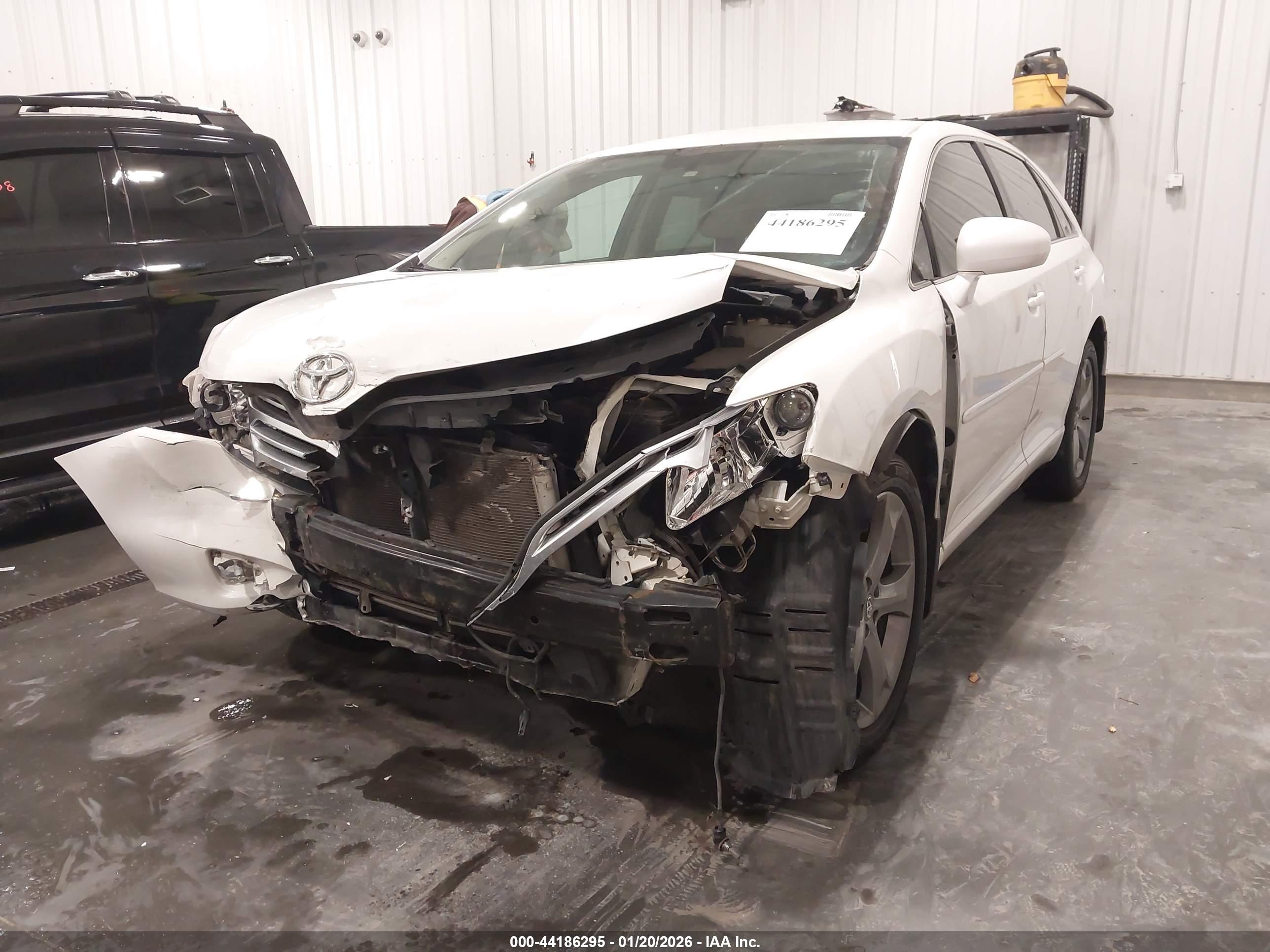 TOYOTA VENZA image 6