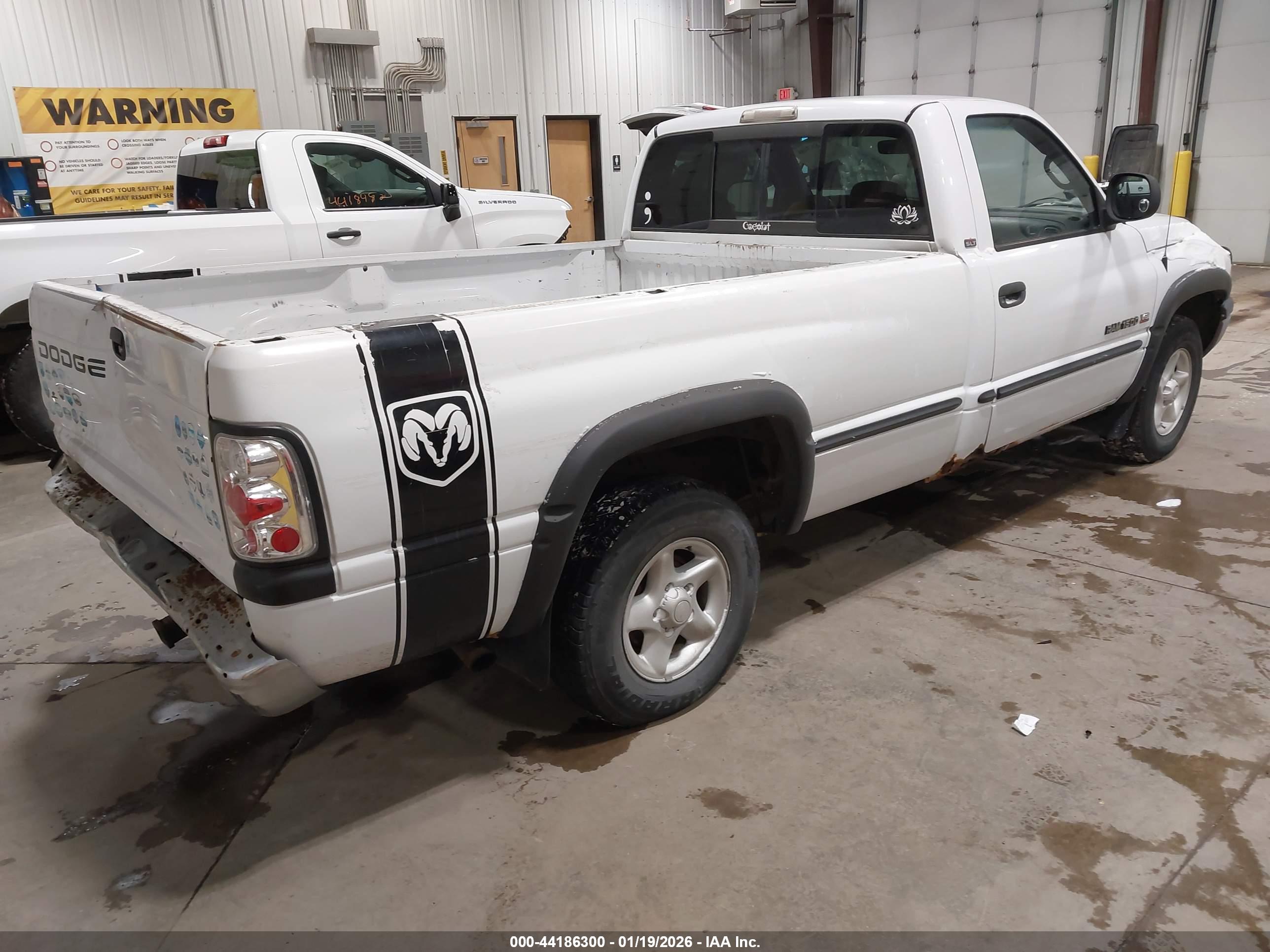 DODGE RAM image 4