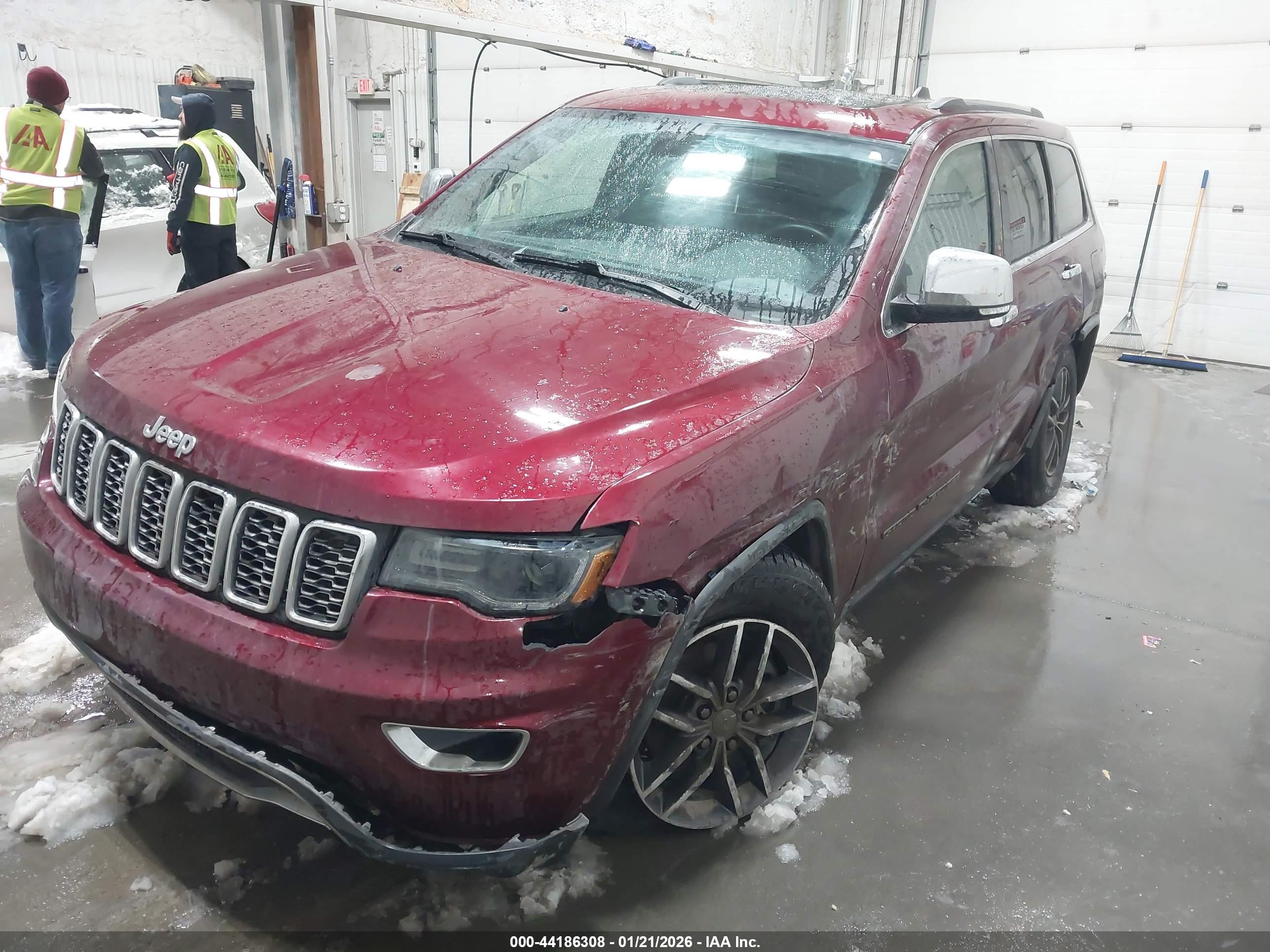 JEEP GRAND image 2
