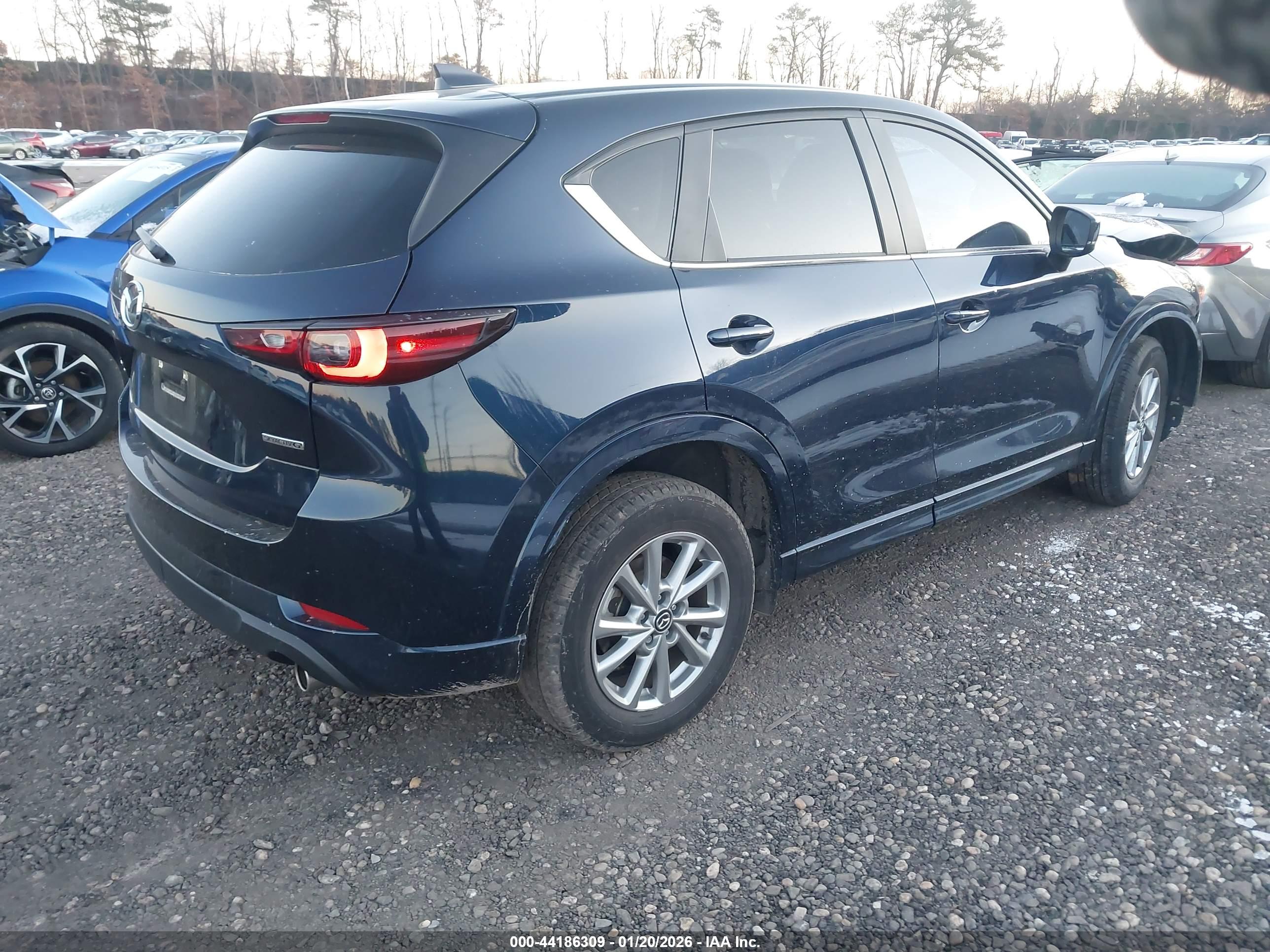 MAZDA CX-5 image 4
