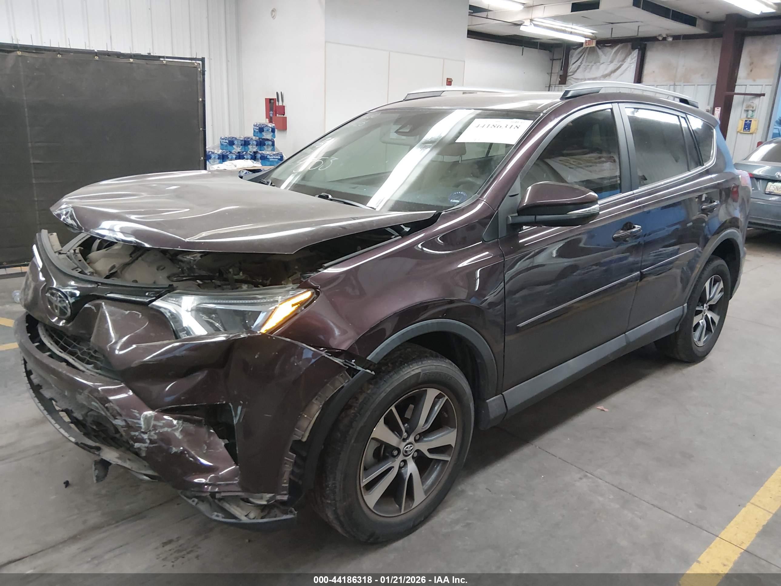 TOYOTA RAV4 image 2