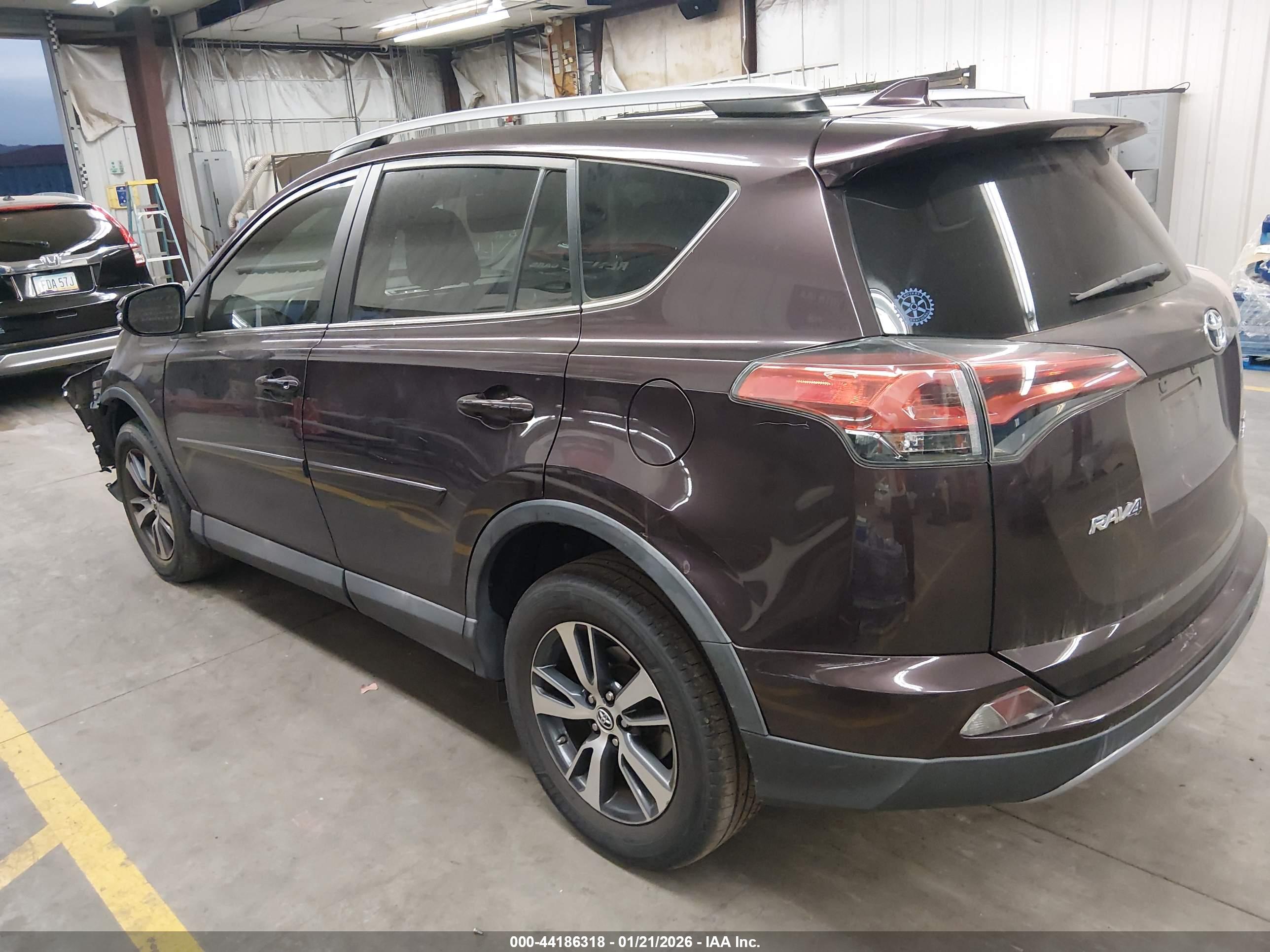 TOYOTA RAV4 image 3