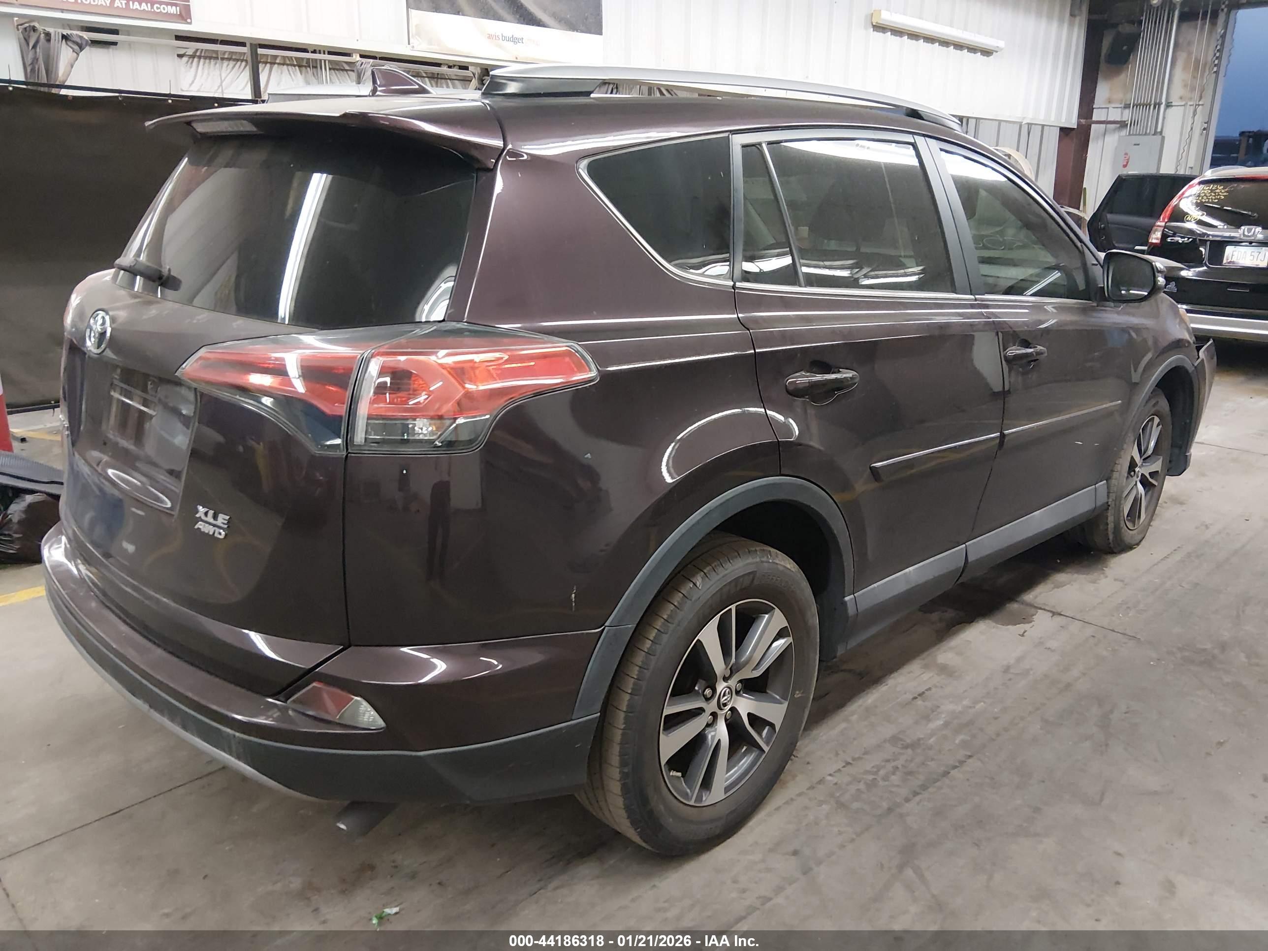 TOYOTA RAV4 image 4
