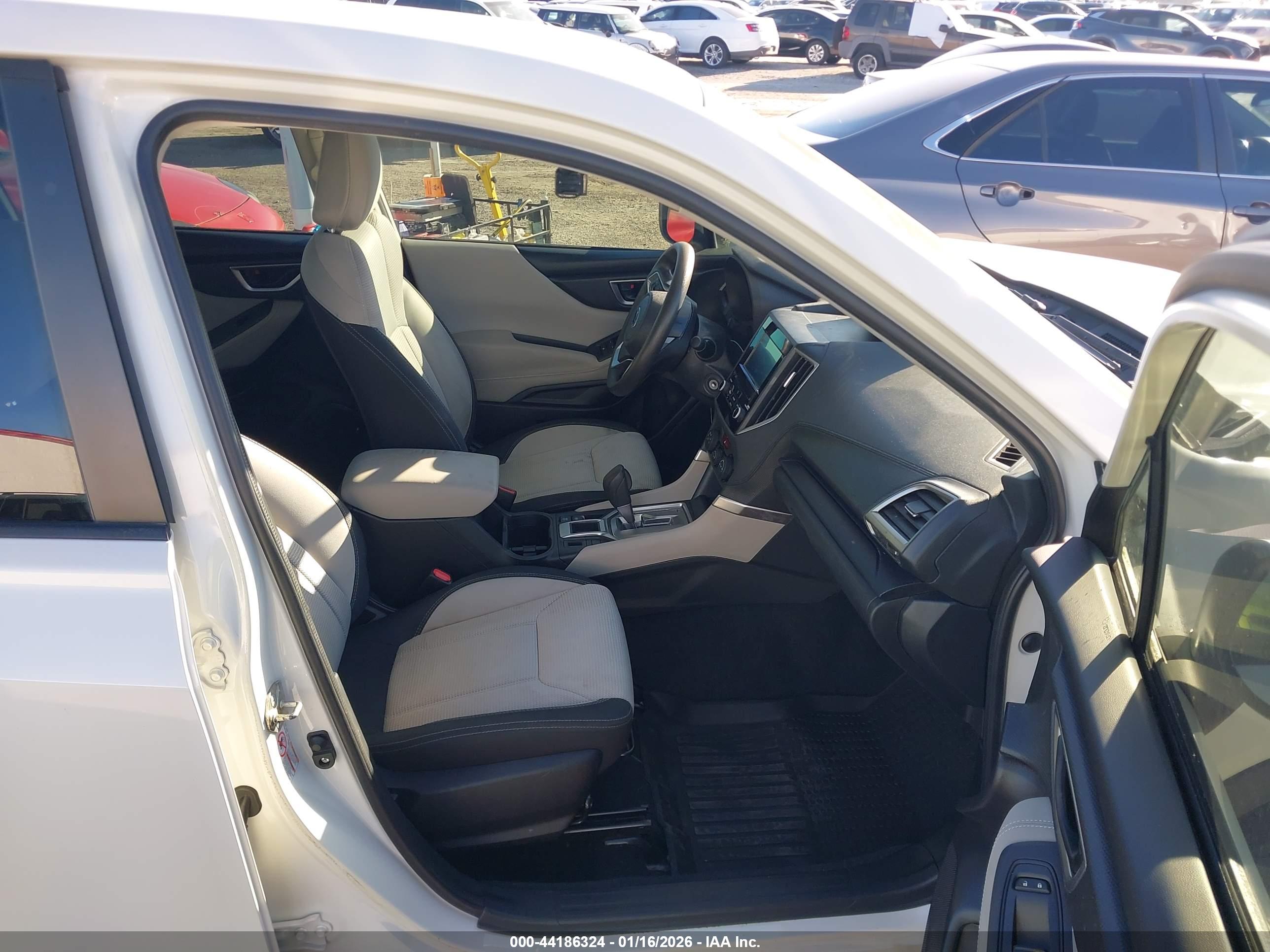 SUBARU FORESTER image 5