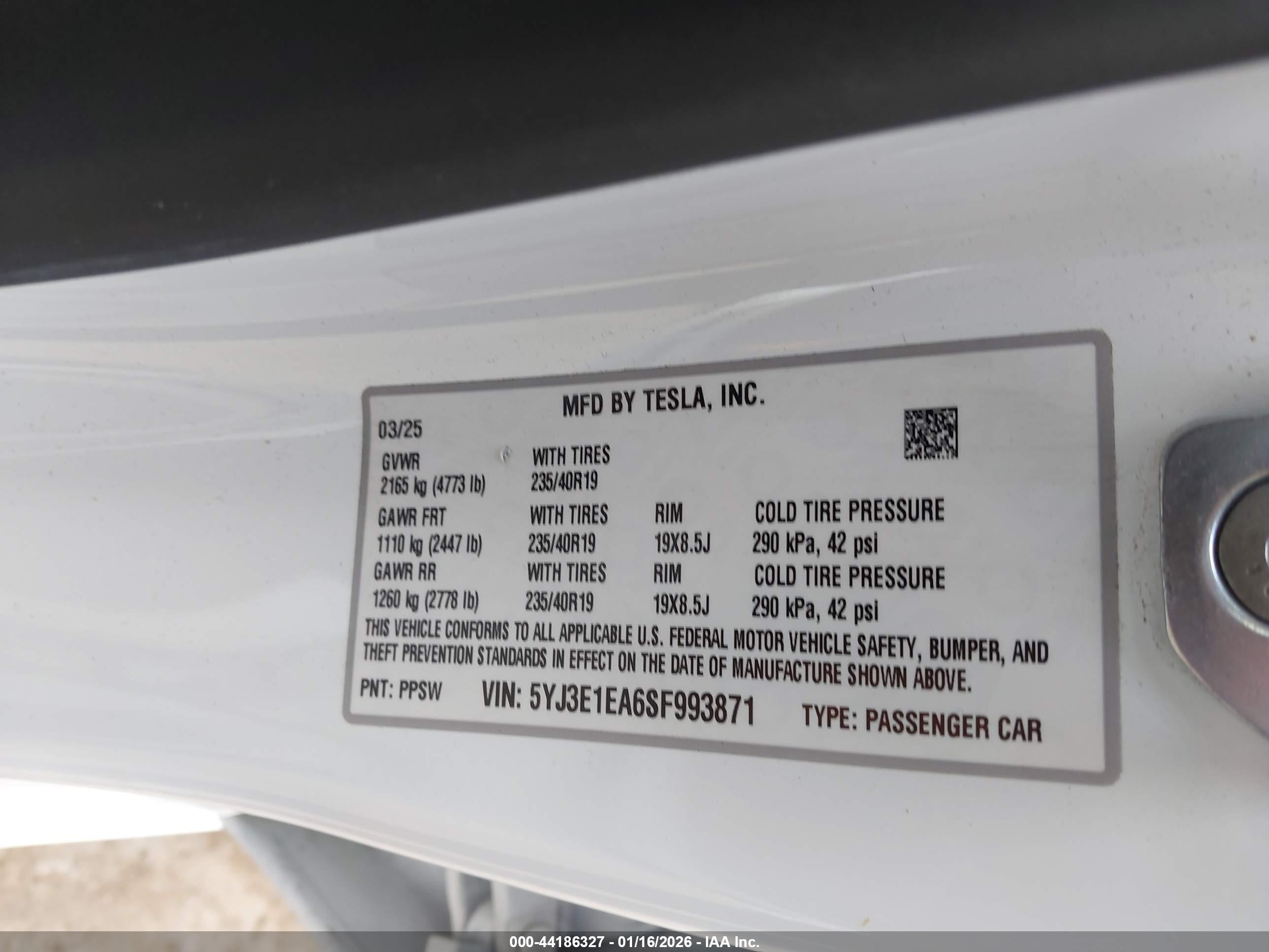 TESLA MODEL image 9