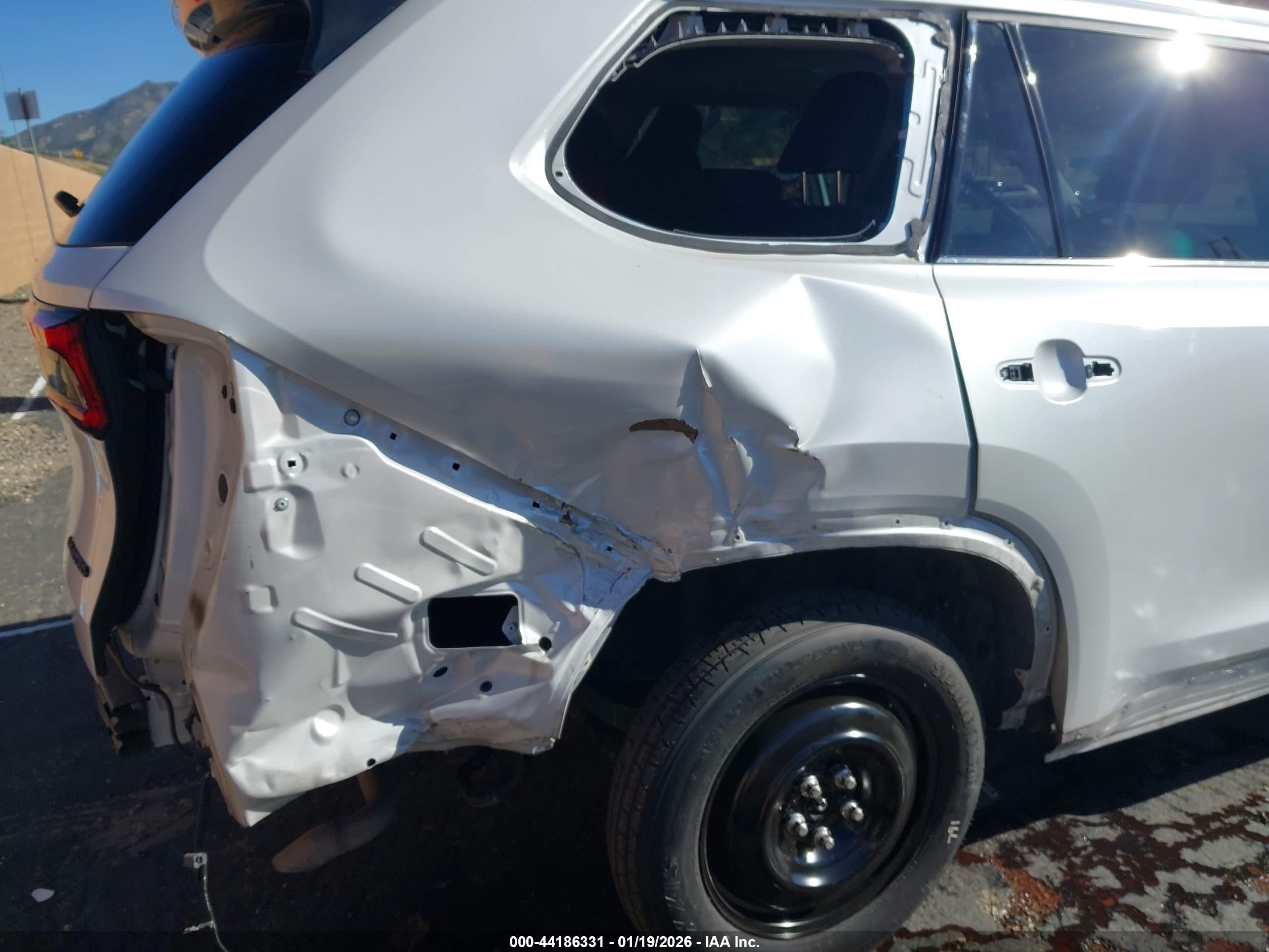 TOYOTA GRAND image 6