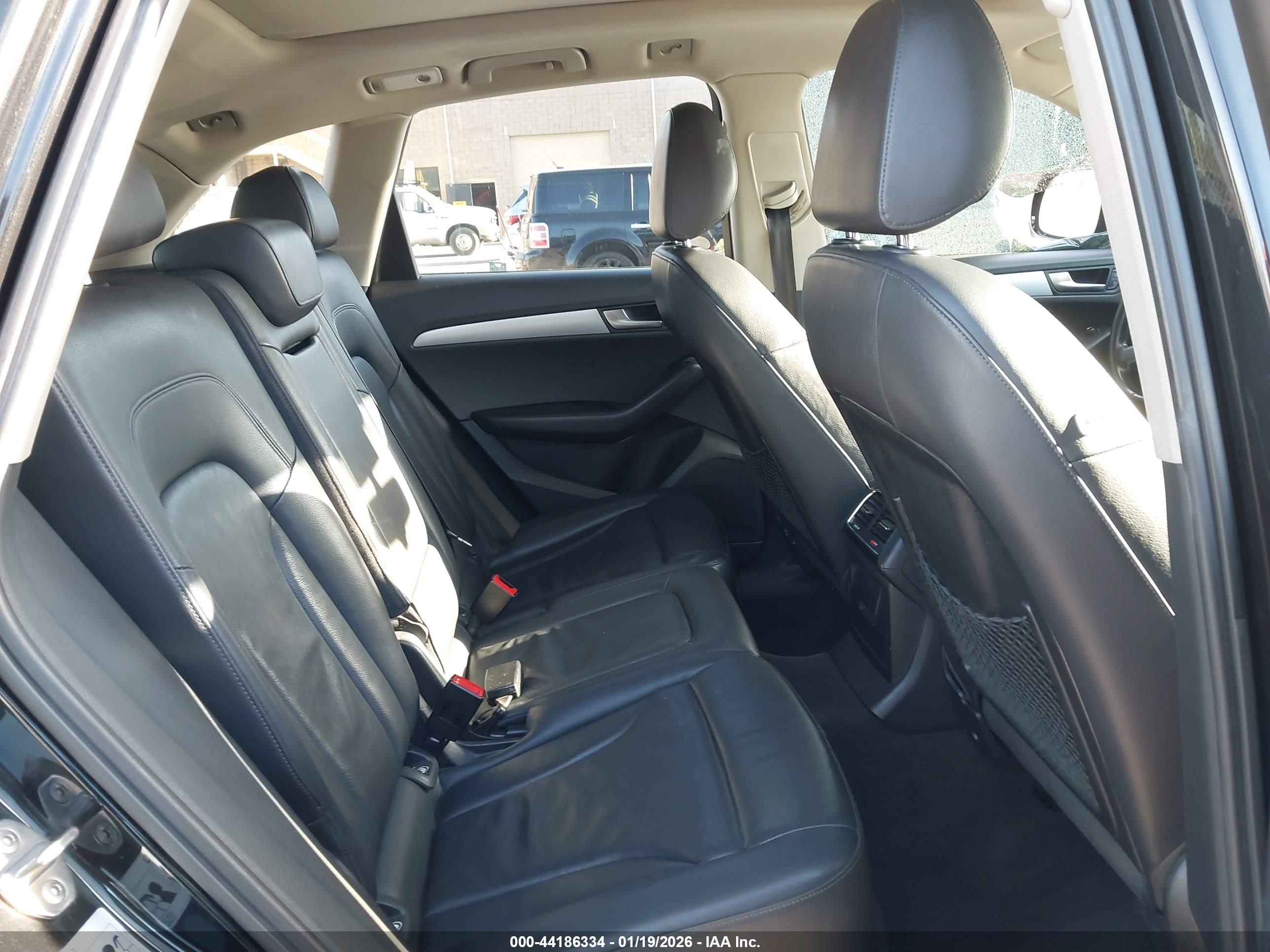 AUDI Q5 image 8