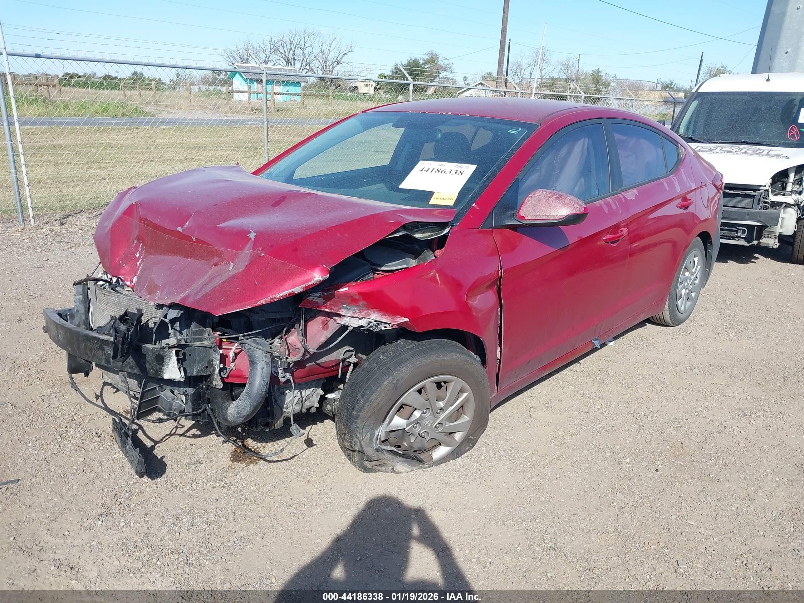 HYUNDAI ELANTRA image 2