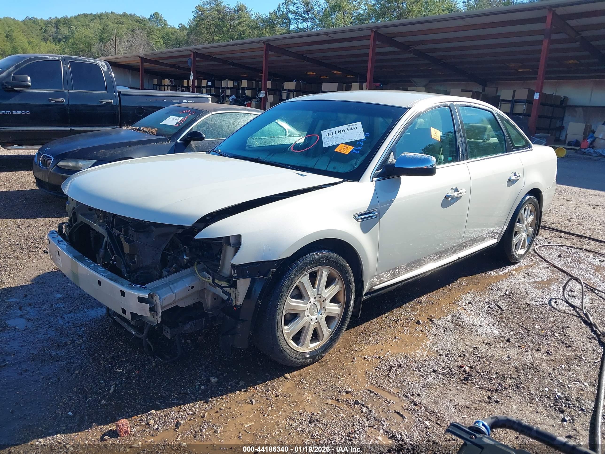 FORD TAURUS image 2
