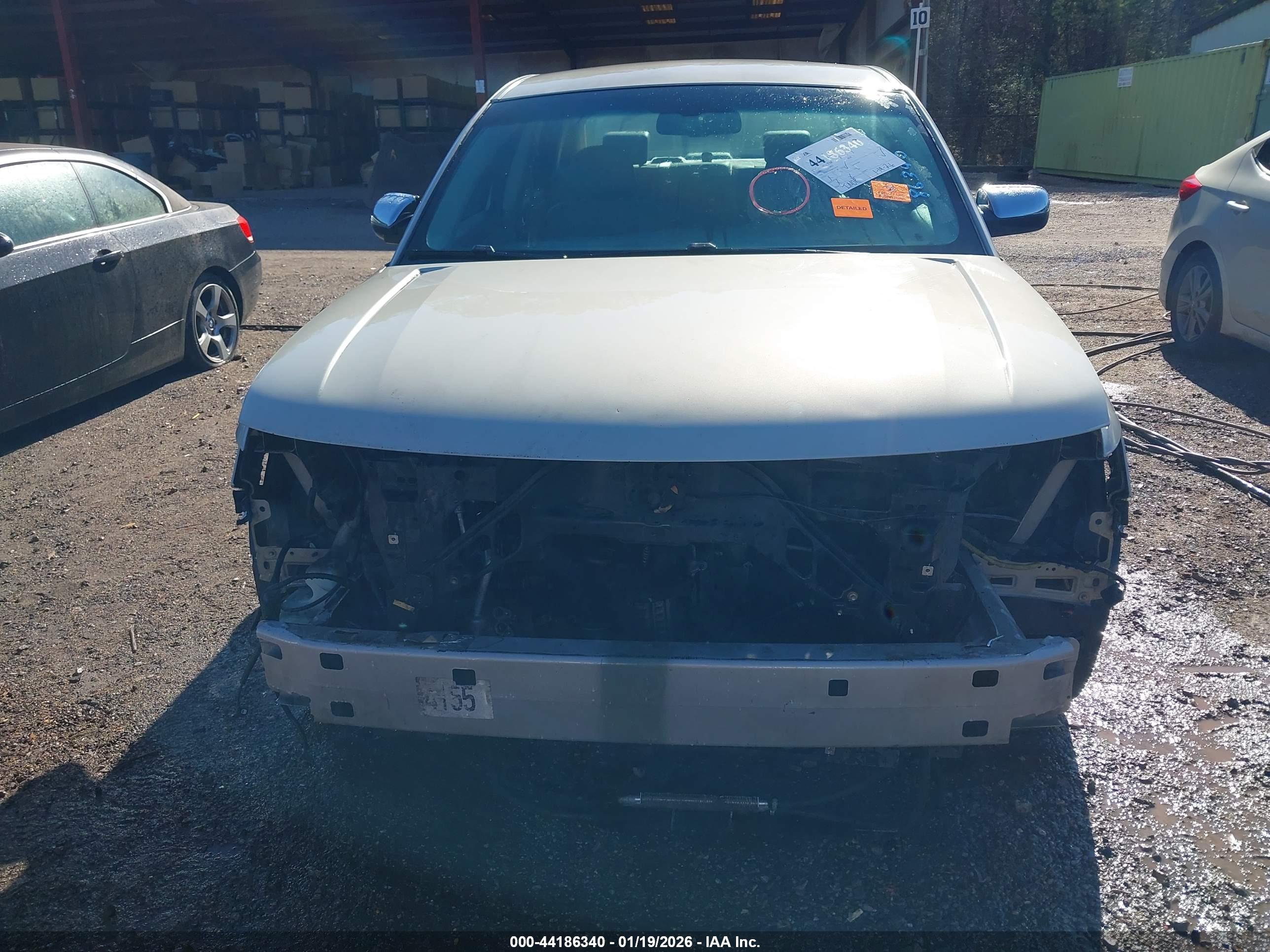 FORD TAURUS image 6