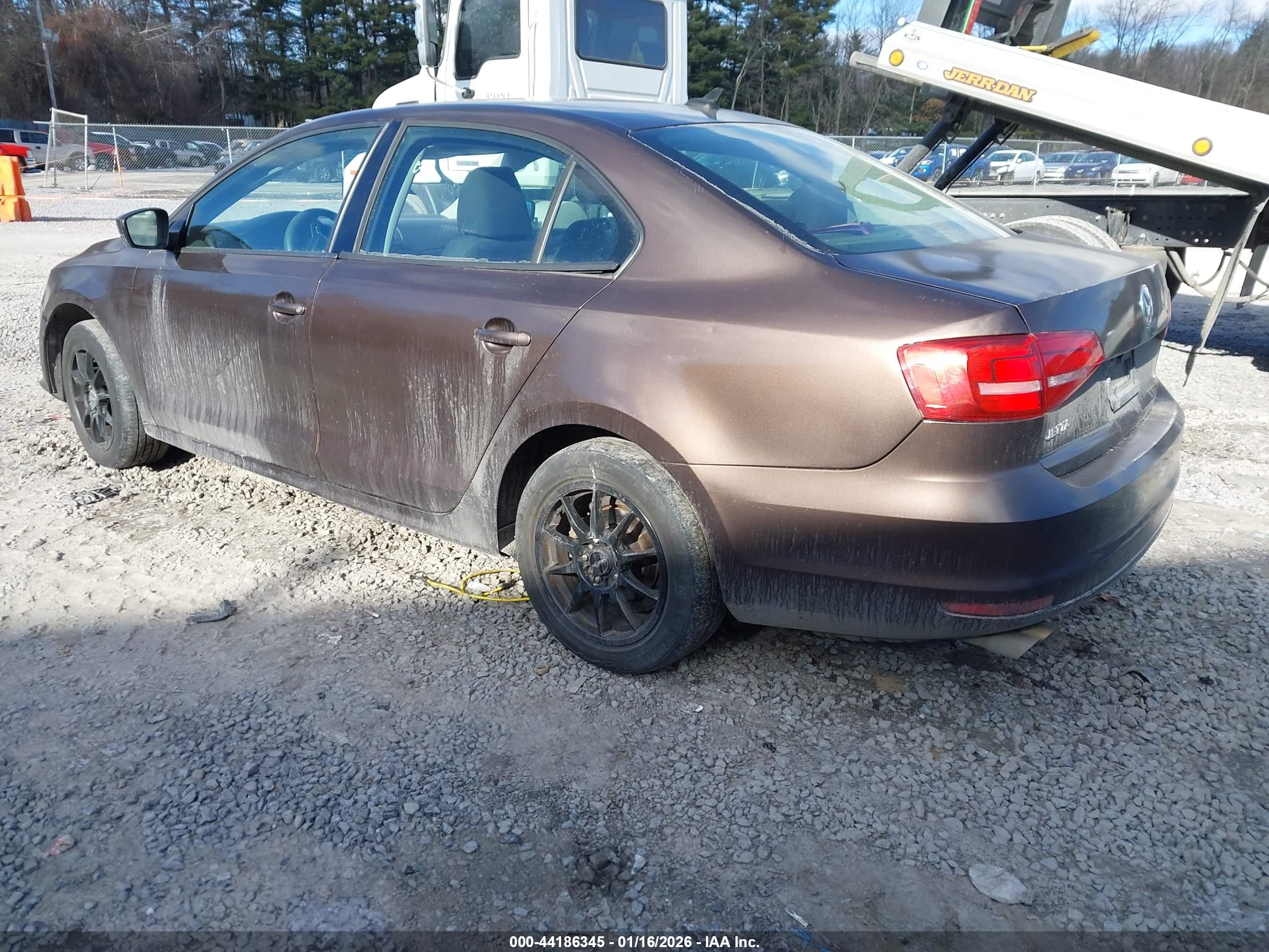 VOLKSWAGEN JETTA image 3