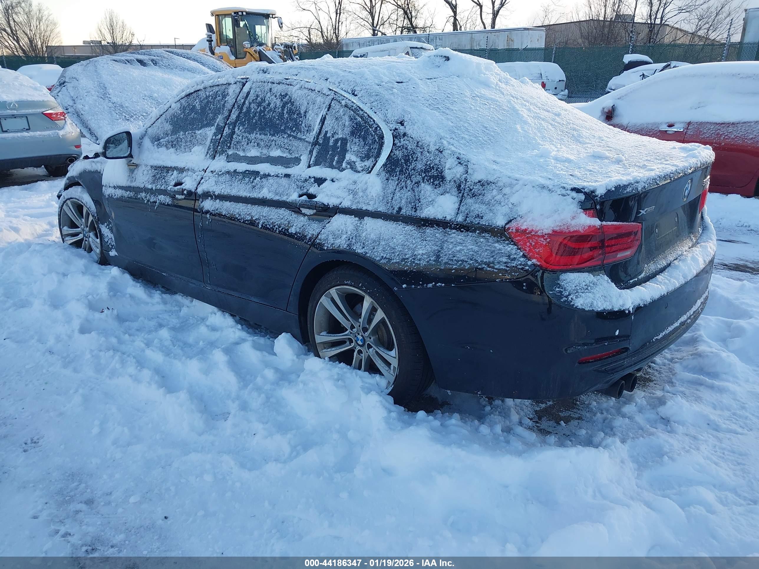 BMW 330I image 3