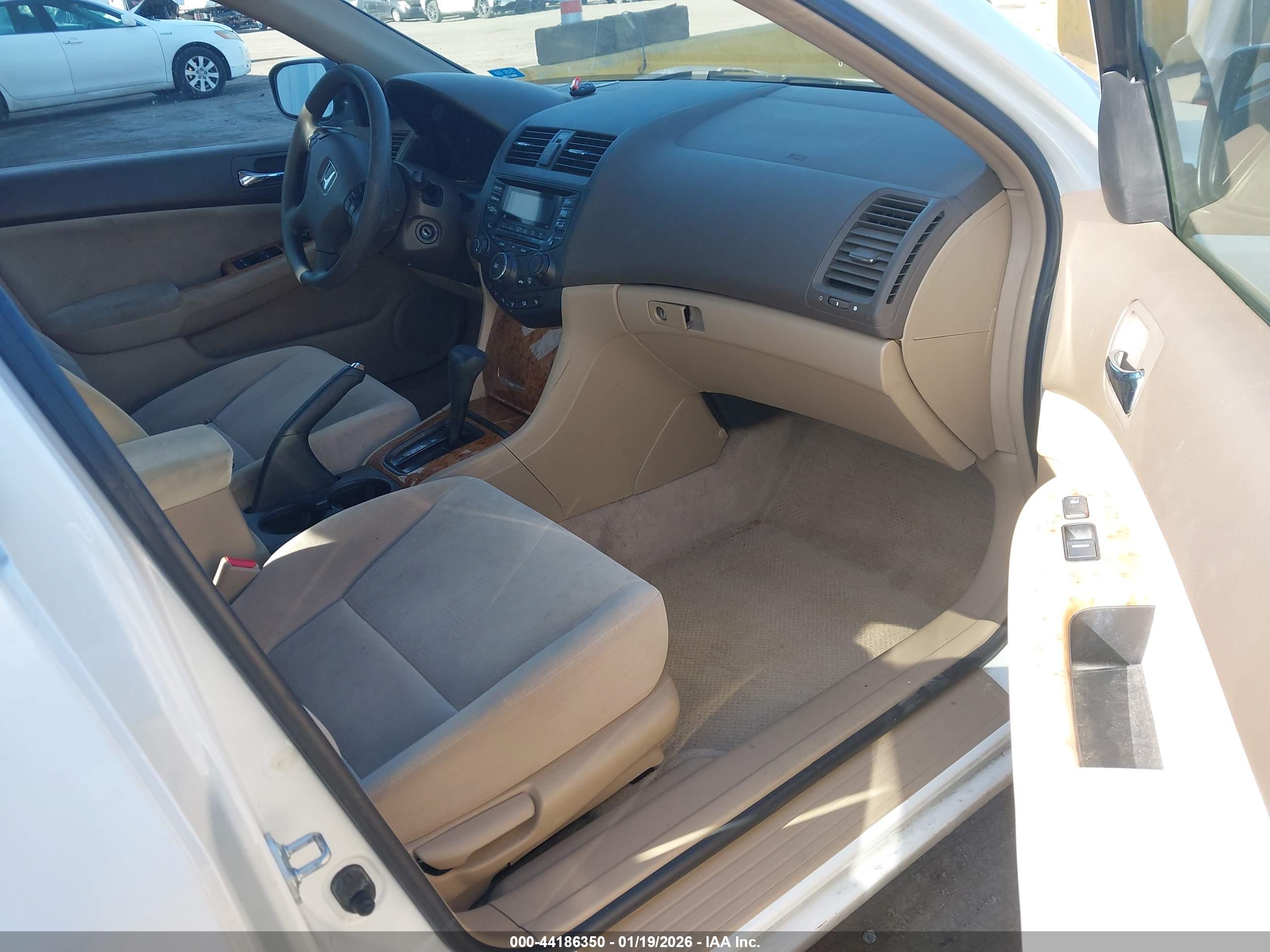 HONDA ACCORD image 5