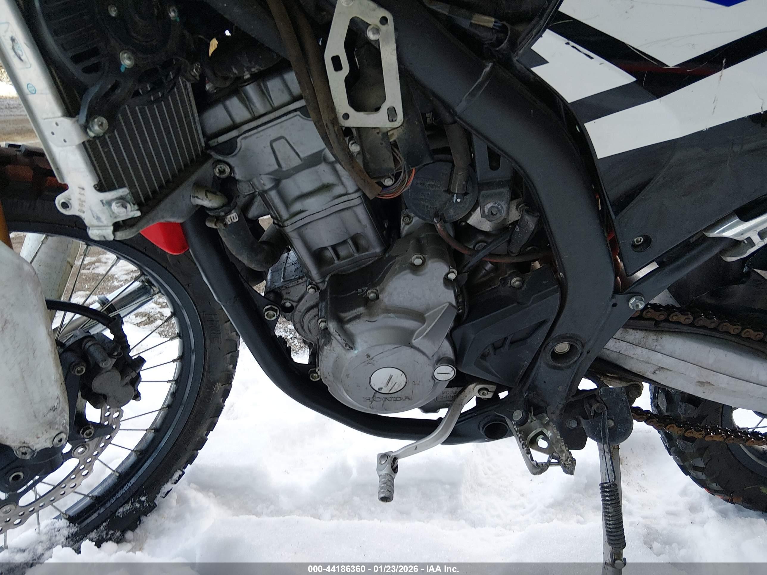 HONDA CRF250 image 9