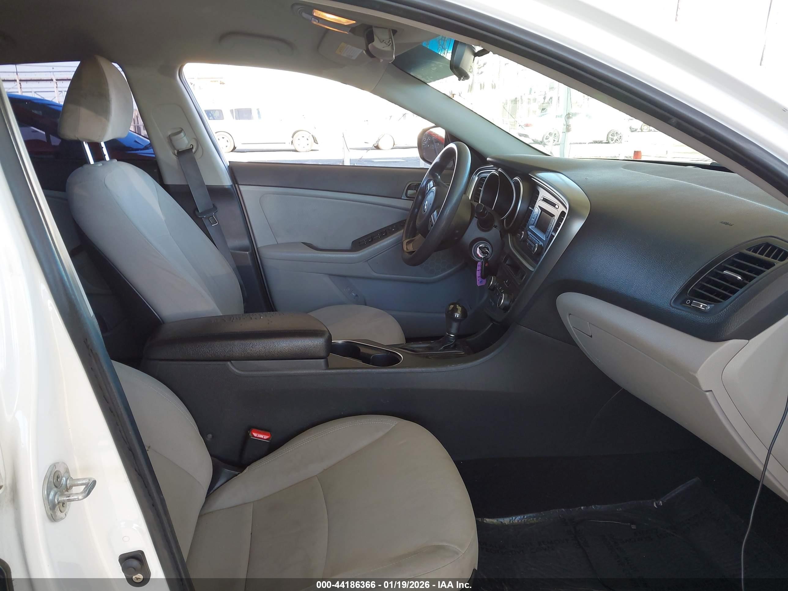 KIA OPTIMA image 5