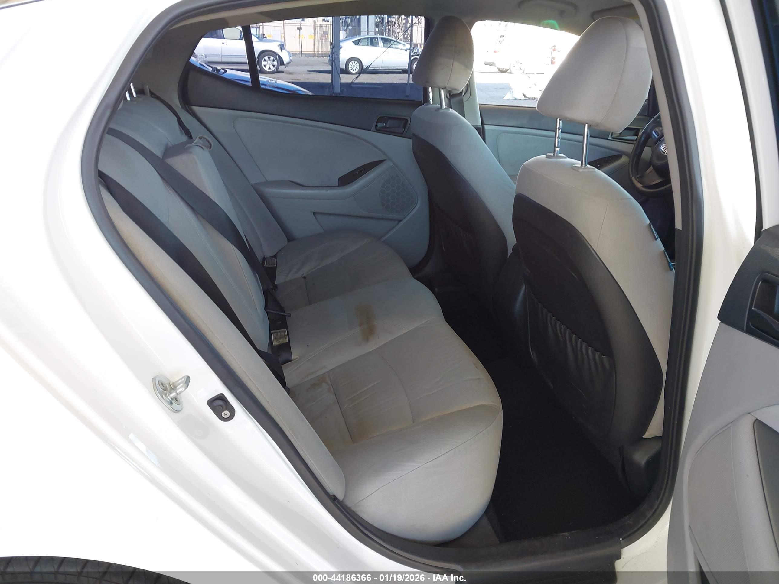 KIA OPTIMA image 8