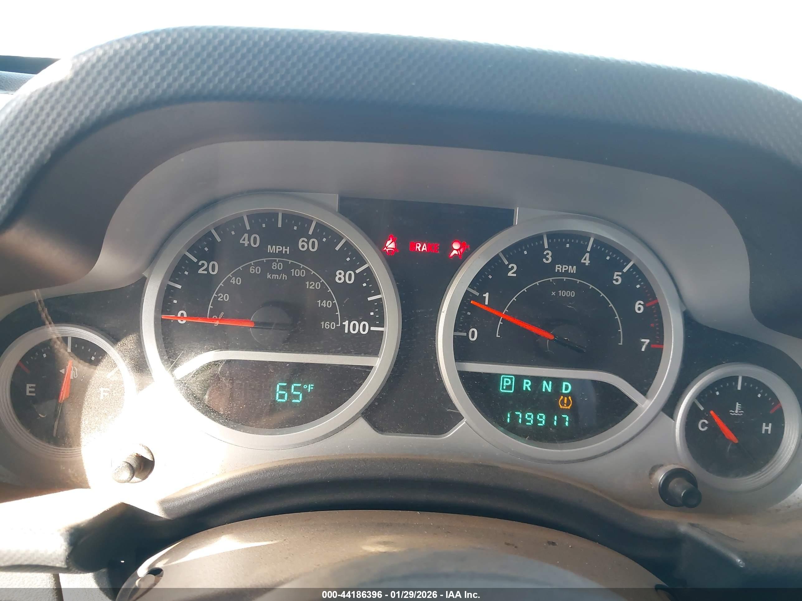 JEEP WRANGLER image 7