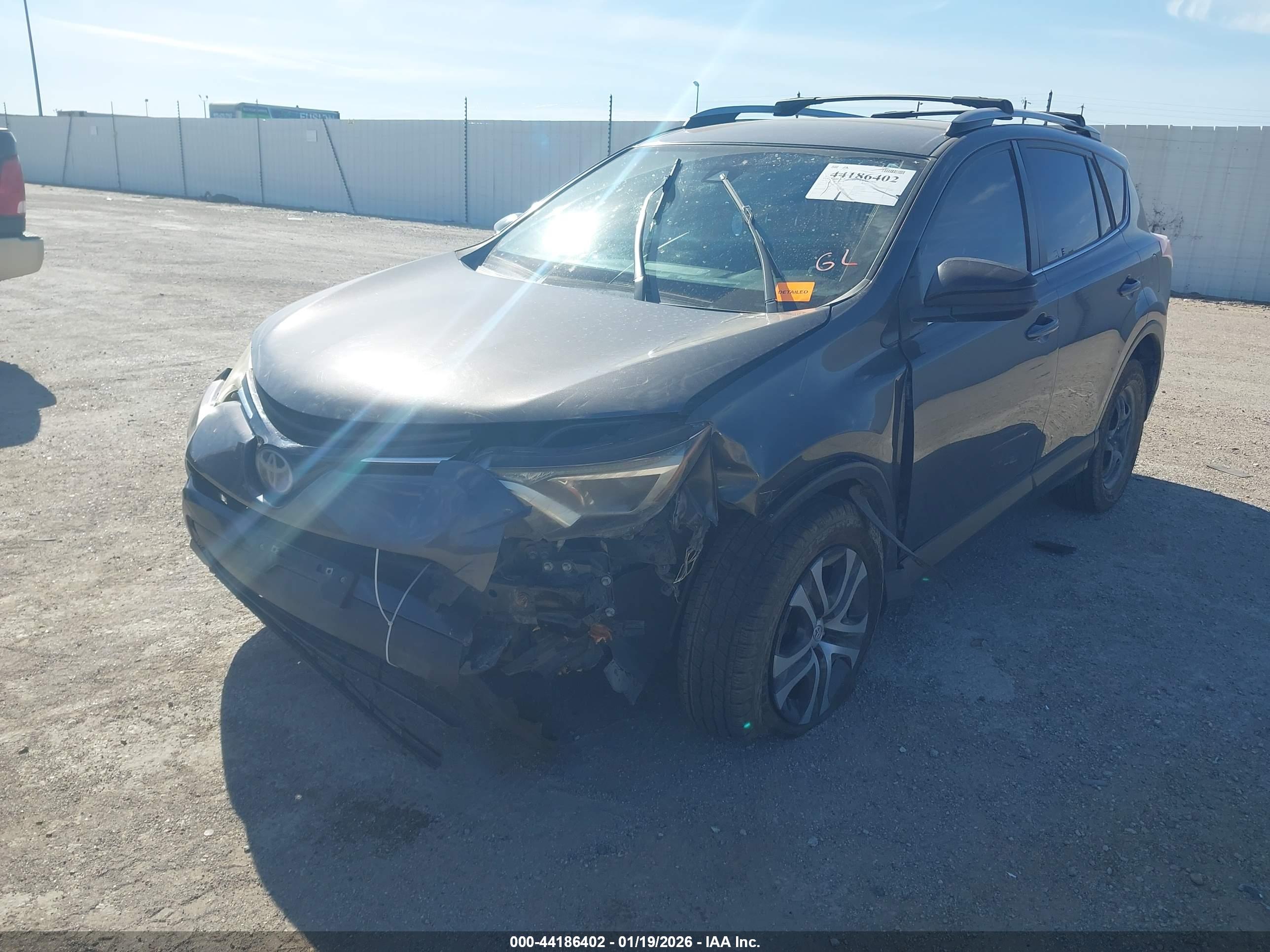 TOYOTA RAV4 image 2