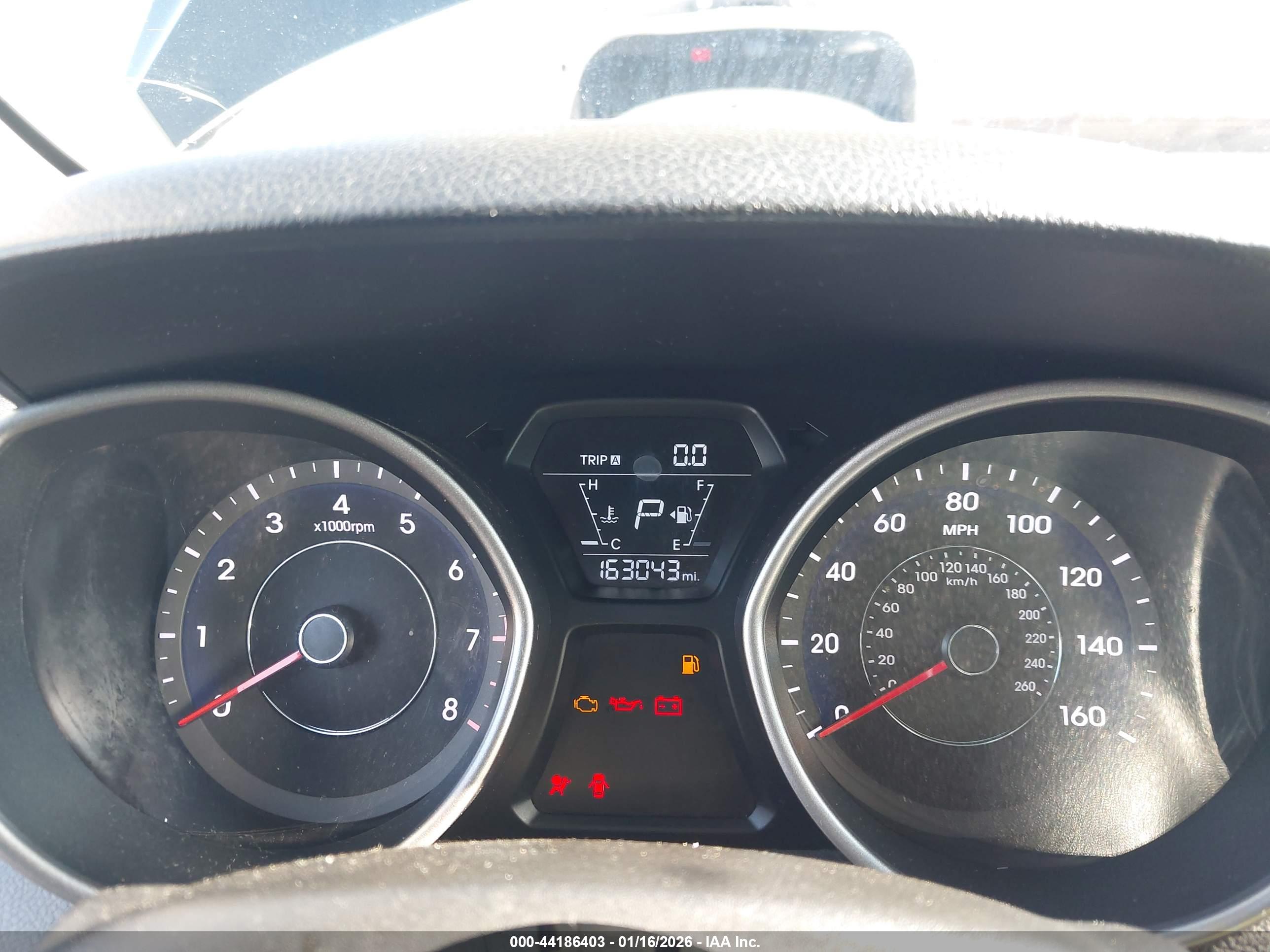 HYUNDAI ELANTRA image 7