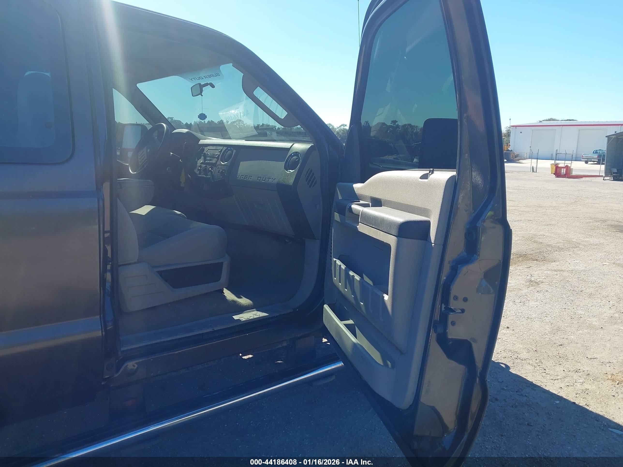 FORD F-350 image 5
