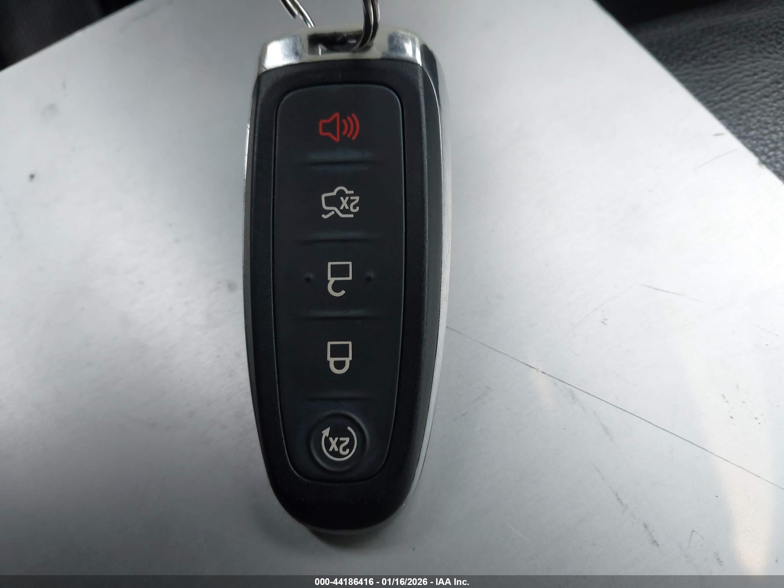 FORD ESCAPE image 11