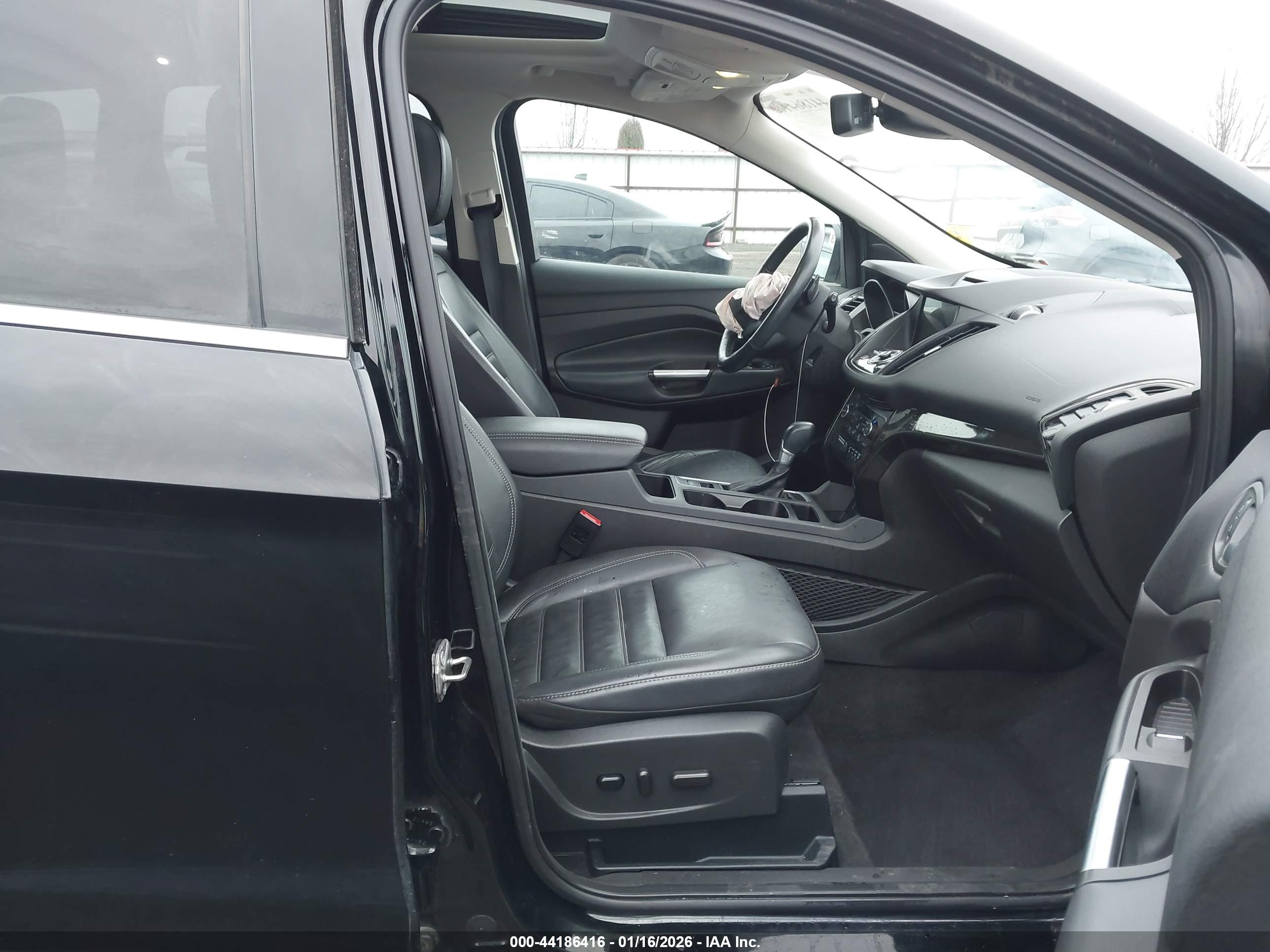 FORD ESCAPE image 5