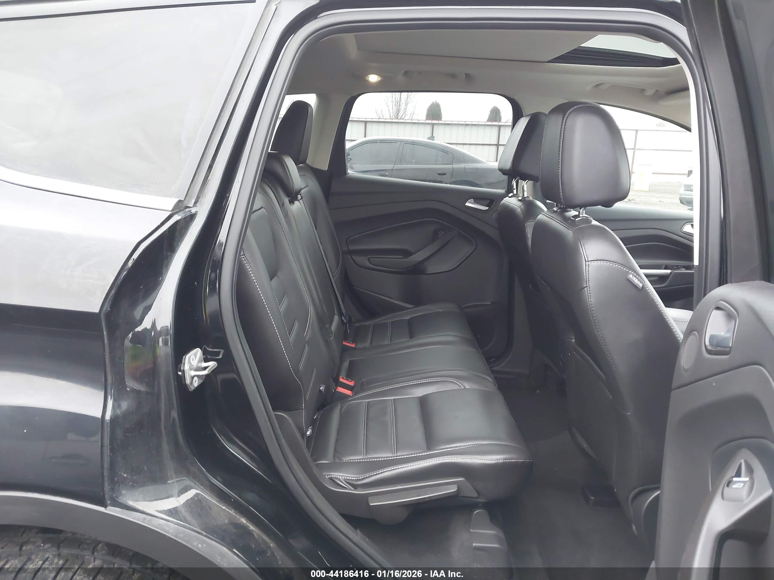 FORD ESCAPE image 8