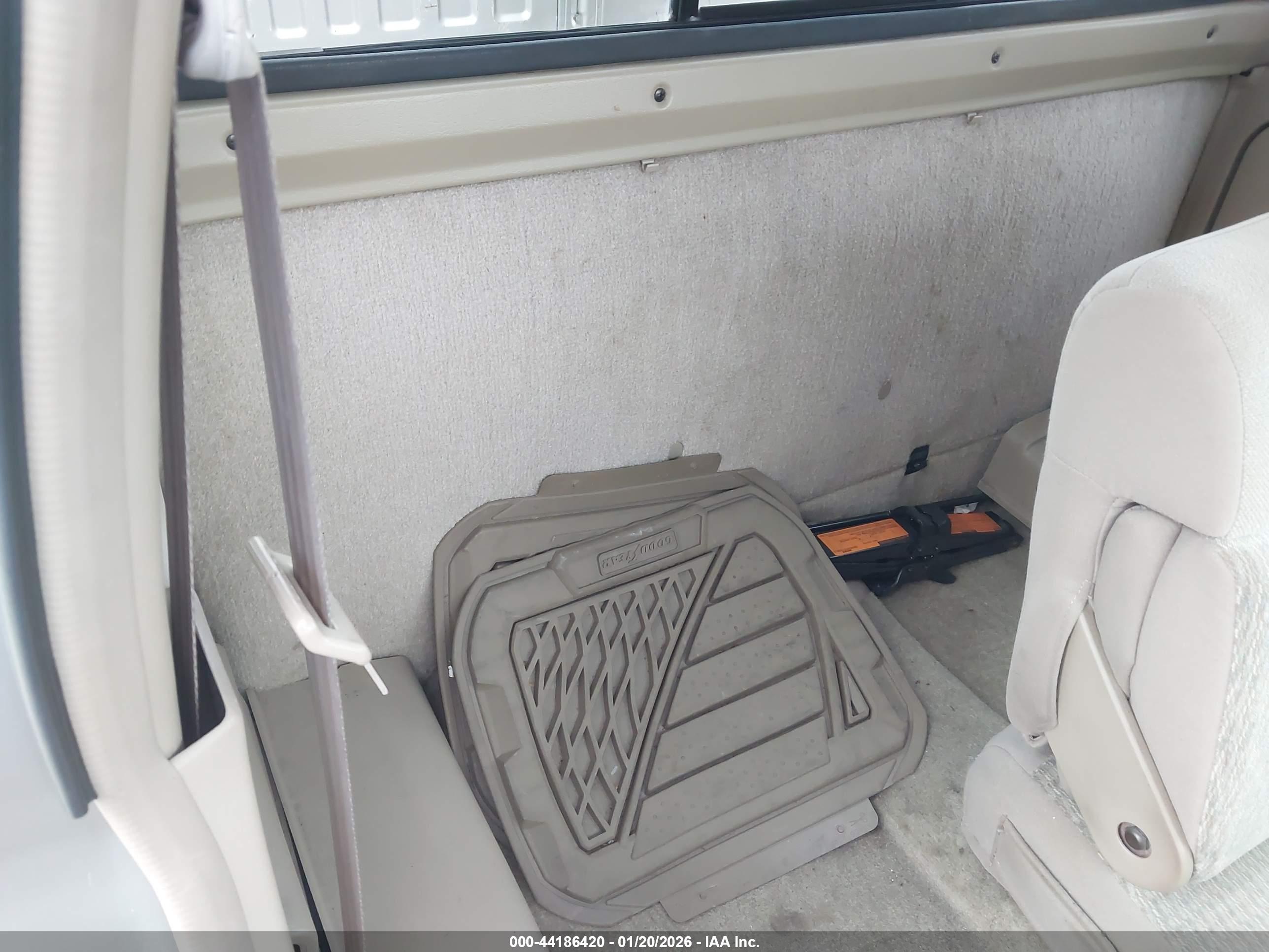 NISSAN FRONTIER image 8
