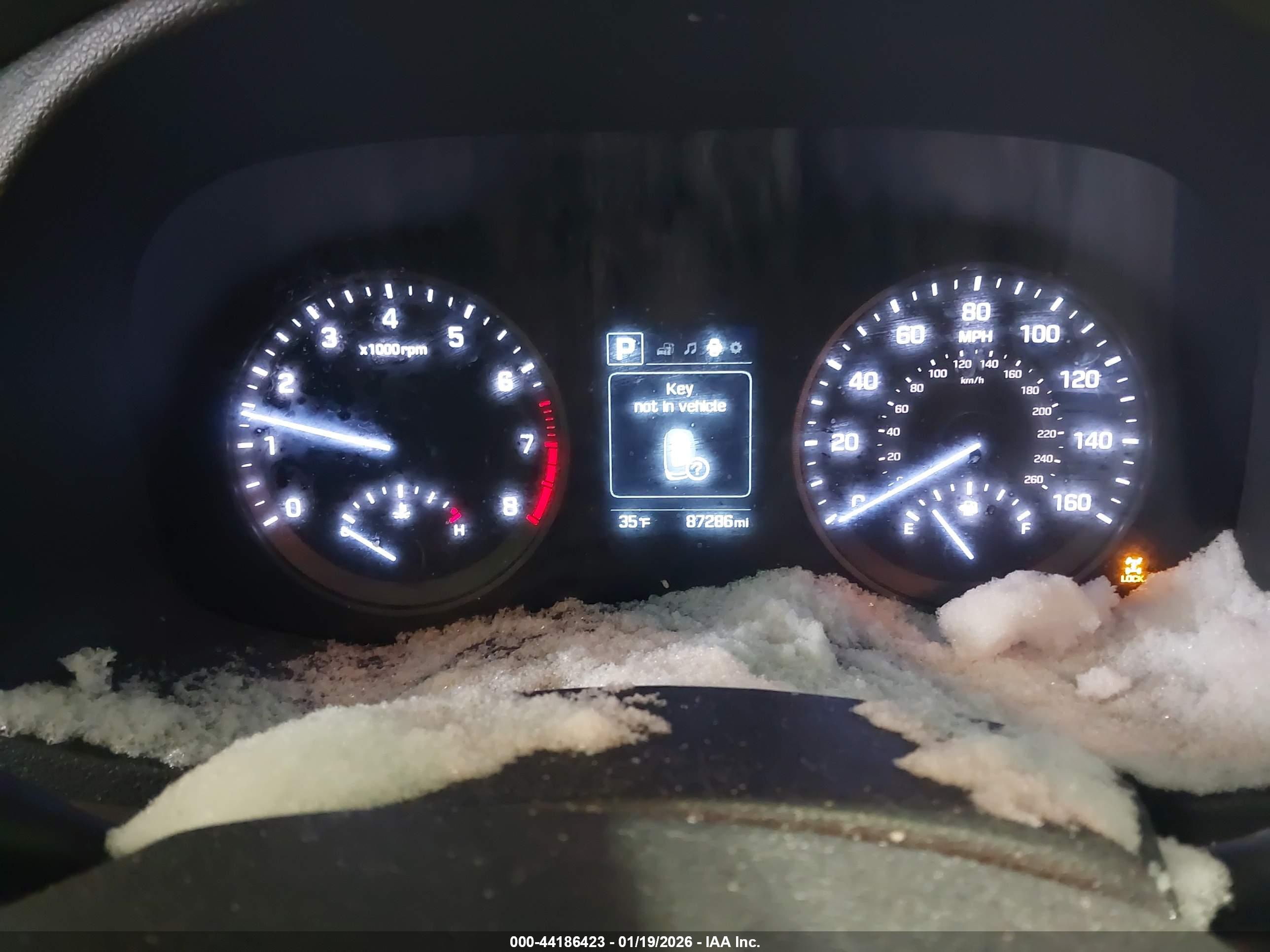 HYUNDAI TUCSON image 7