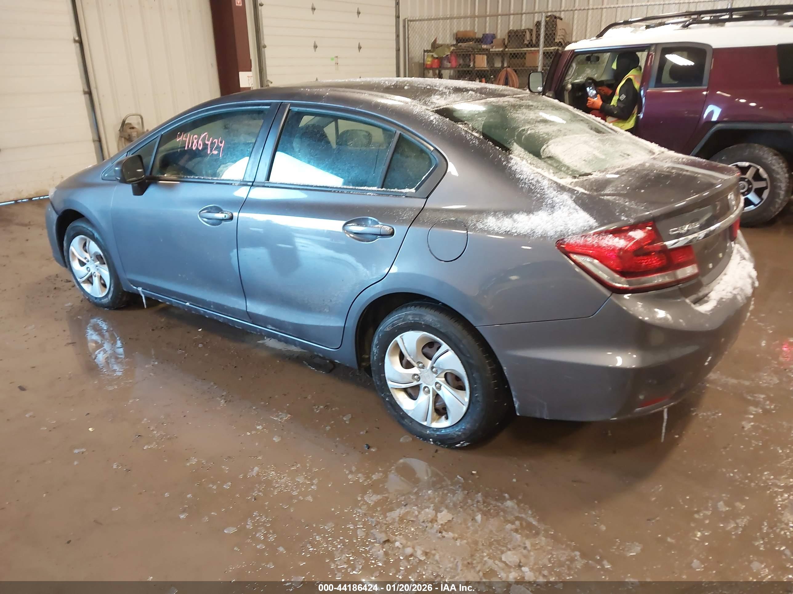 HONDA CIVIC image 3