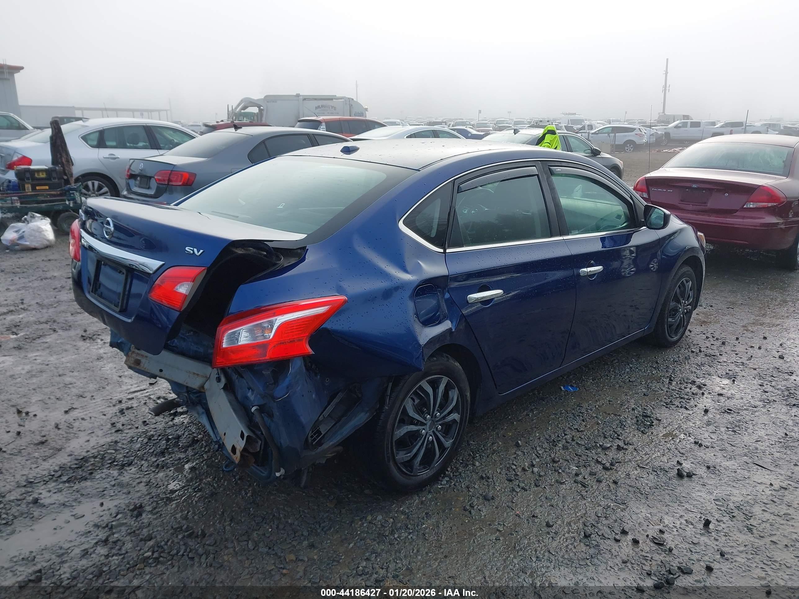 NISSAN SENTRA image 4