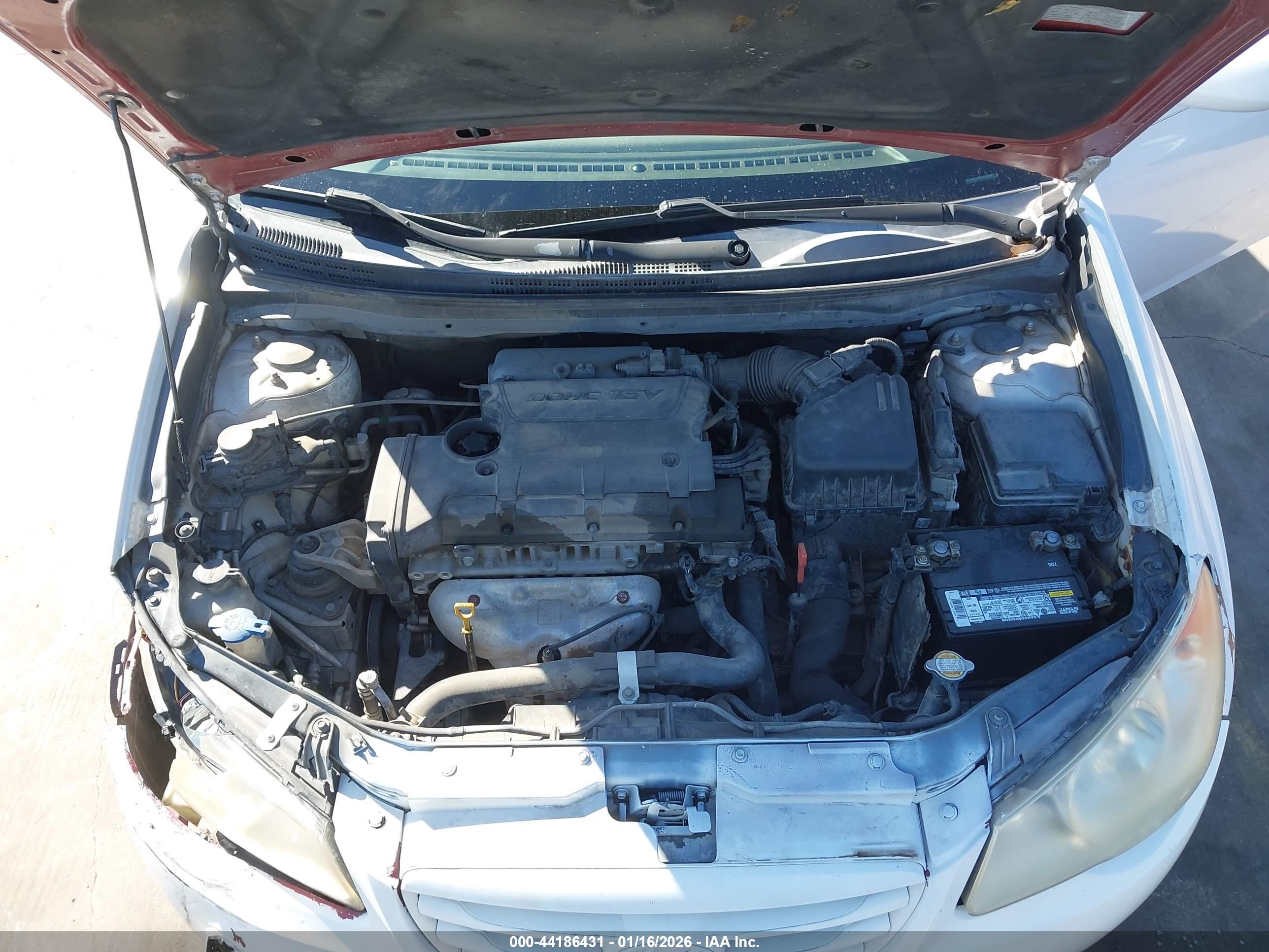 HYUNDAI ELANTRA image 10