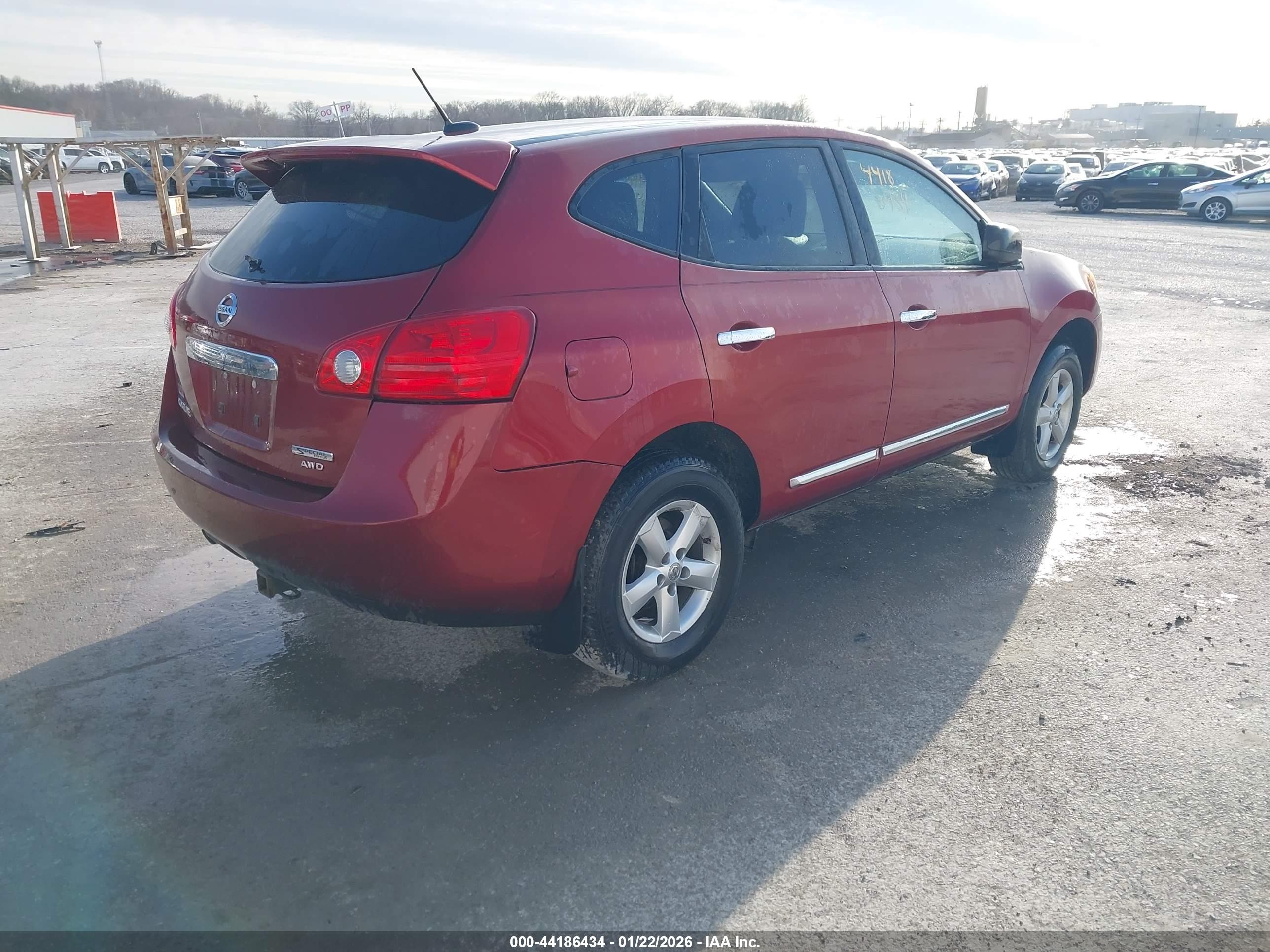NISSAN ROGUE image 4