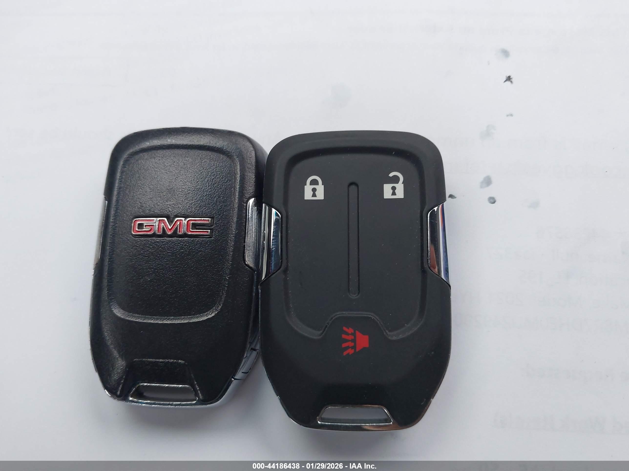 GMC ACADIA image 11