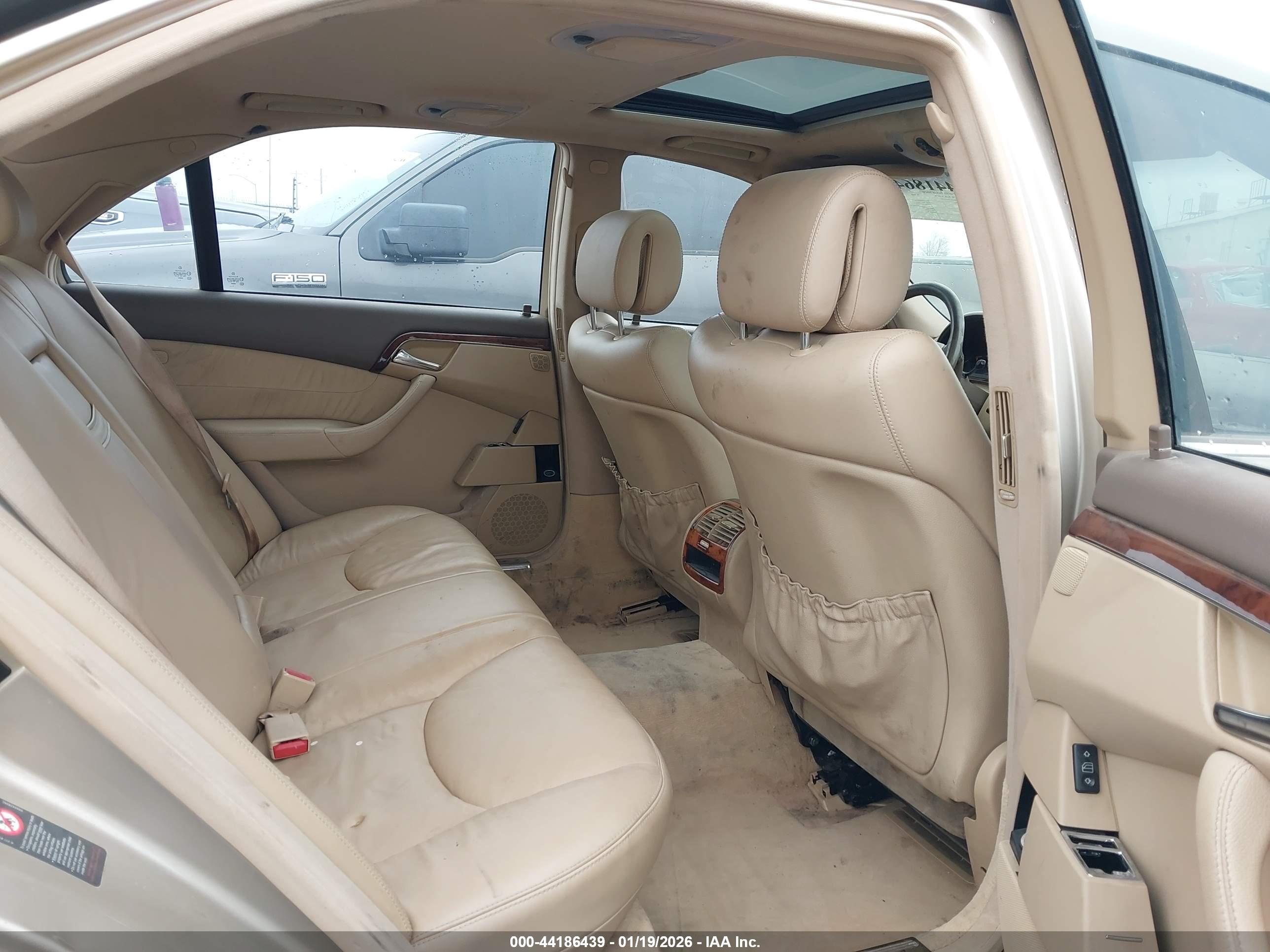 MERCEDES-BENZ S image 8