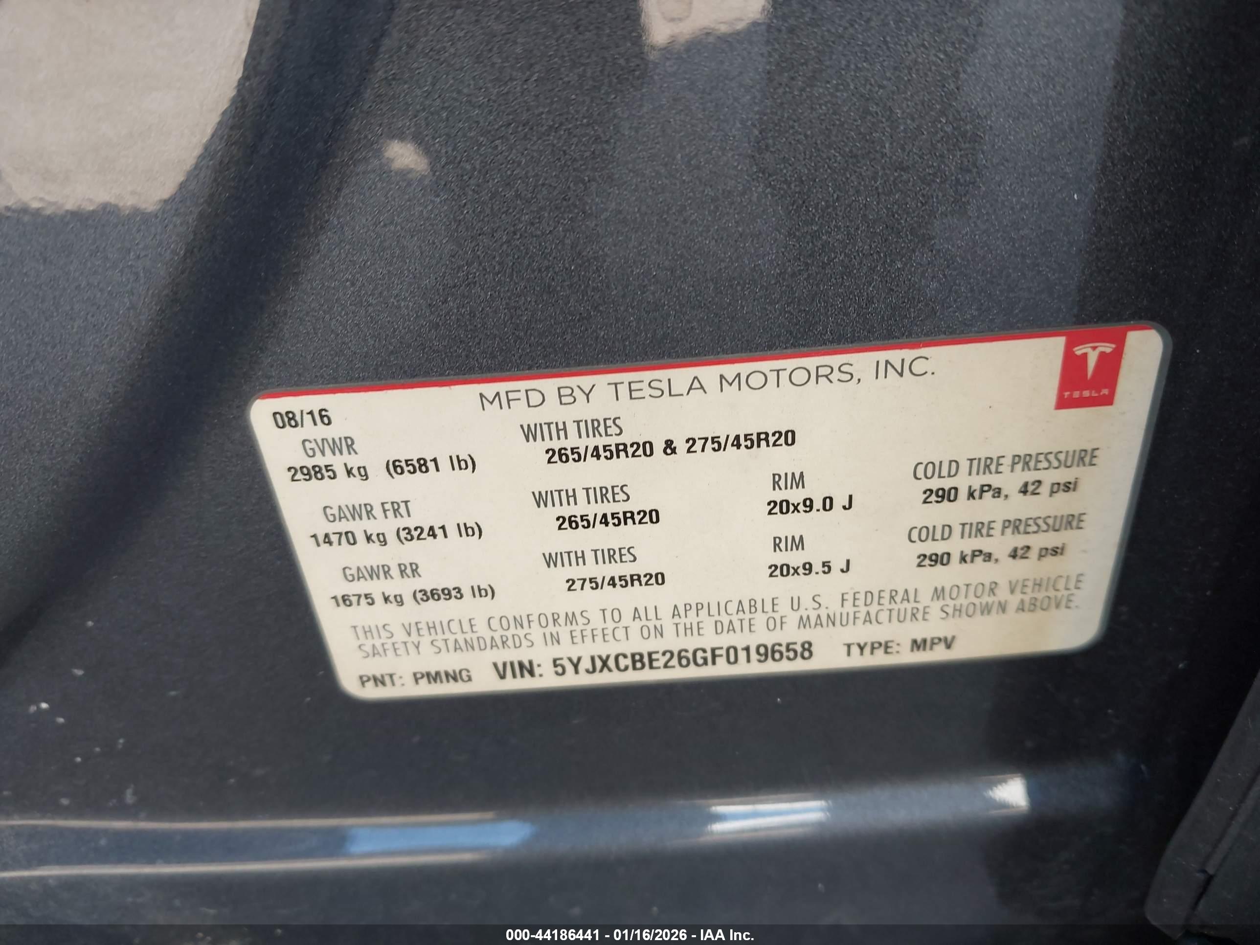 TESLA MODEL image 9
