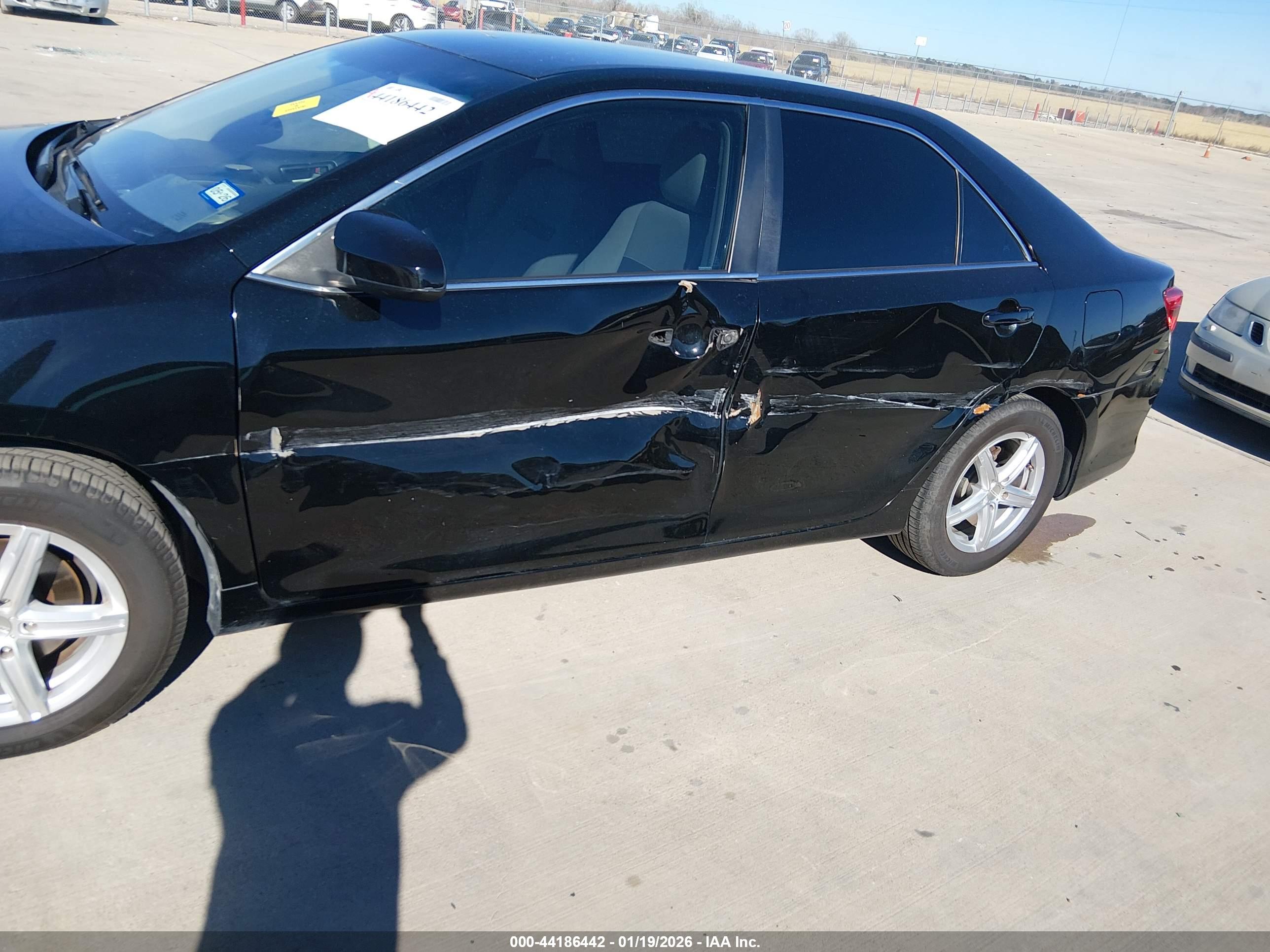 TOYOTA CAMRY image 6