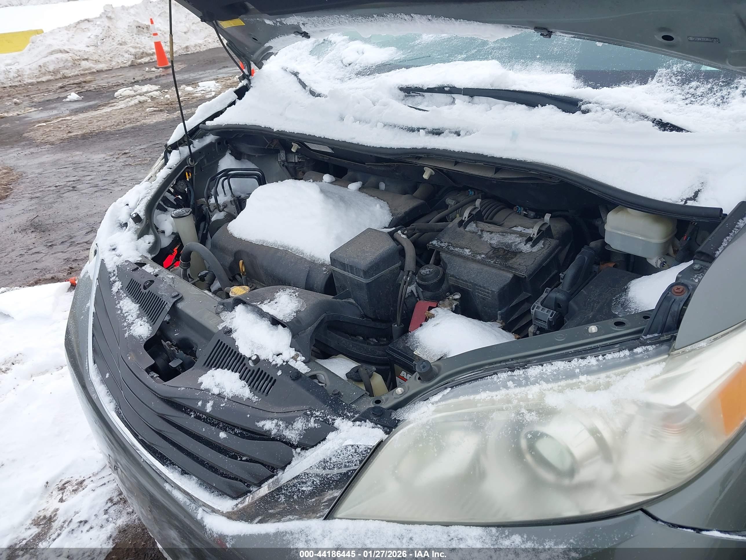 TOYOTA SIENNA image 10