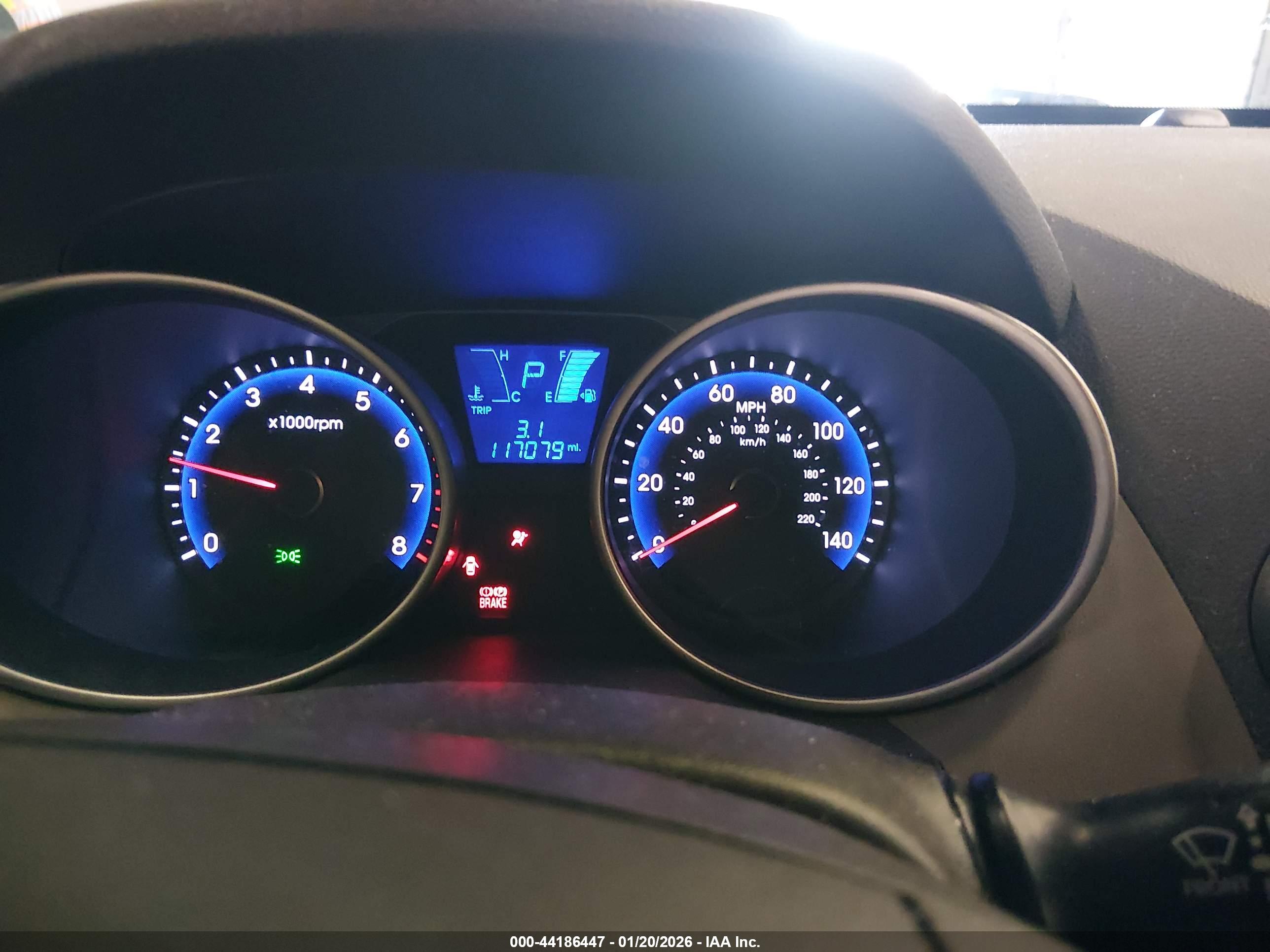 HYUNDAI TUCSON image 7