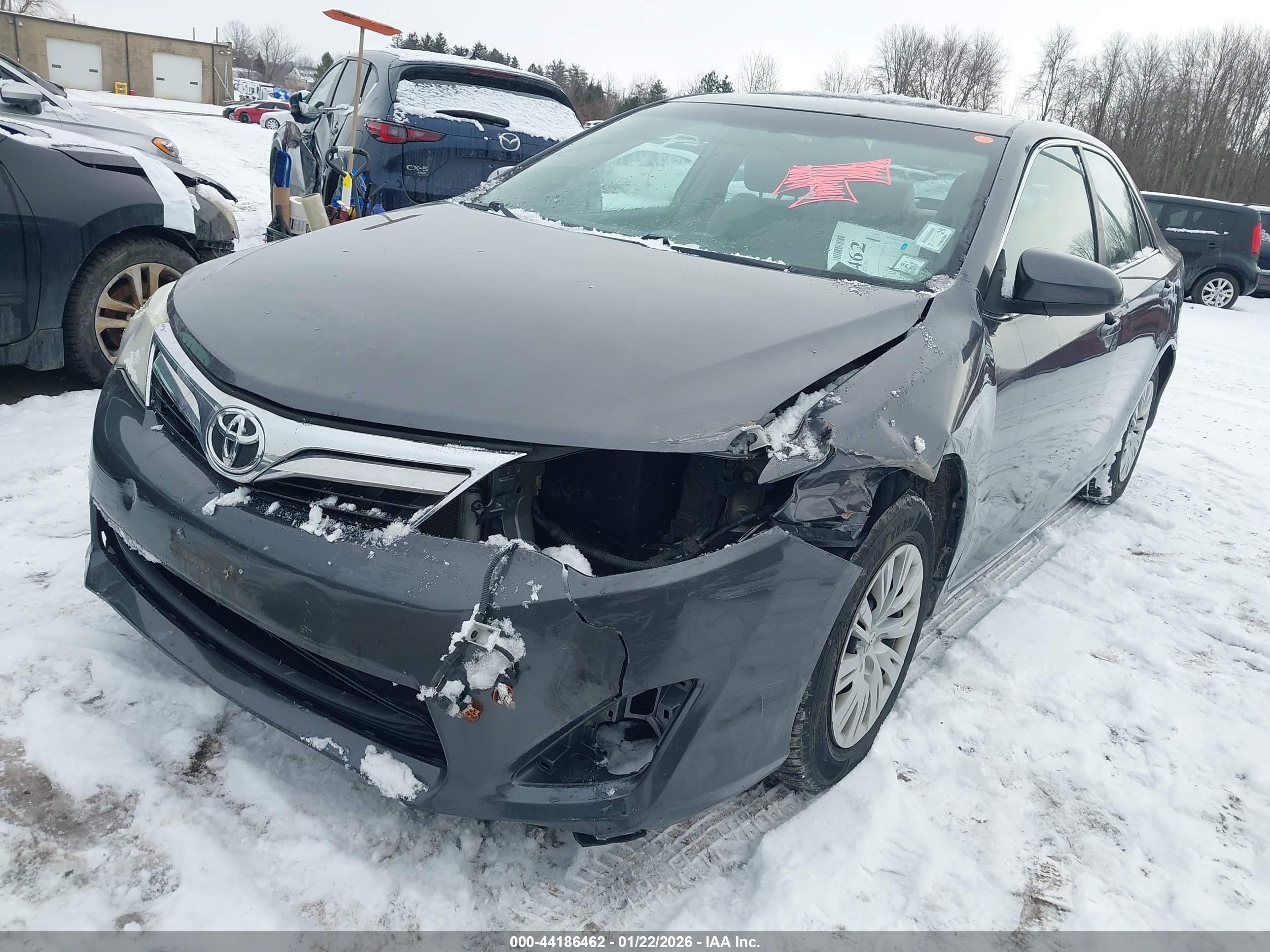 TOYOTA CAMRY image 2