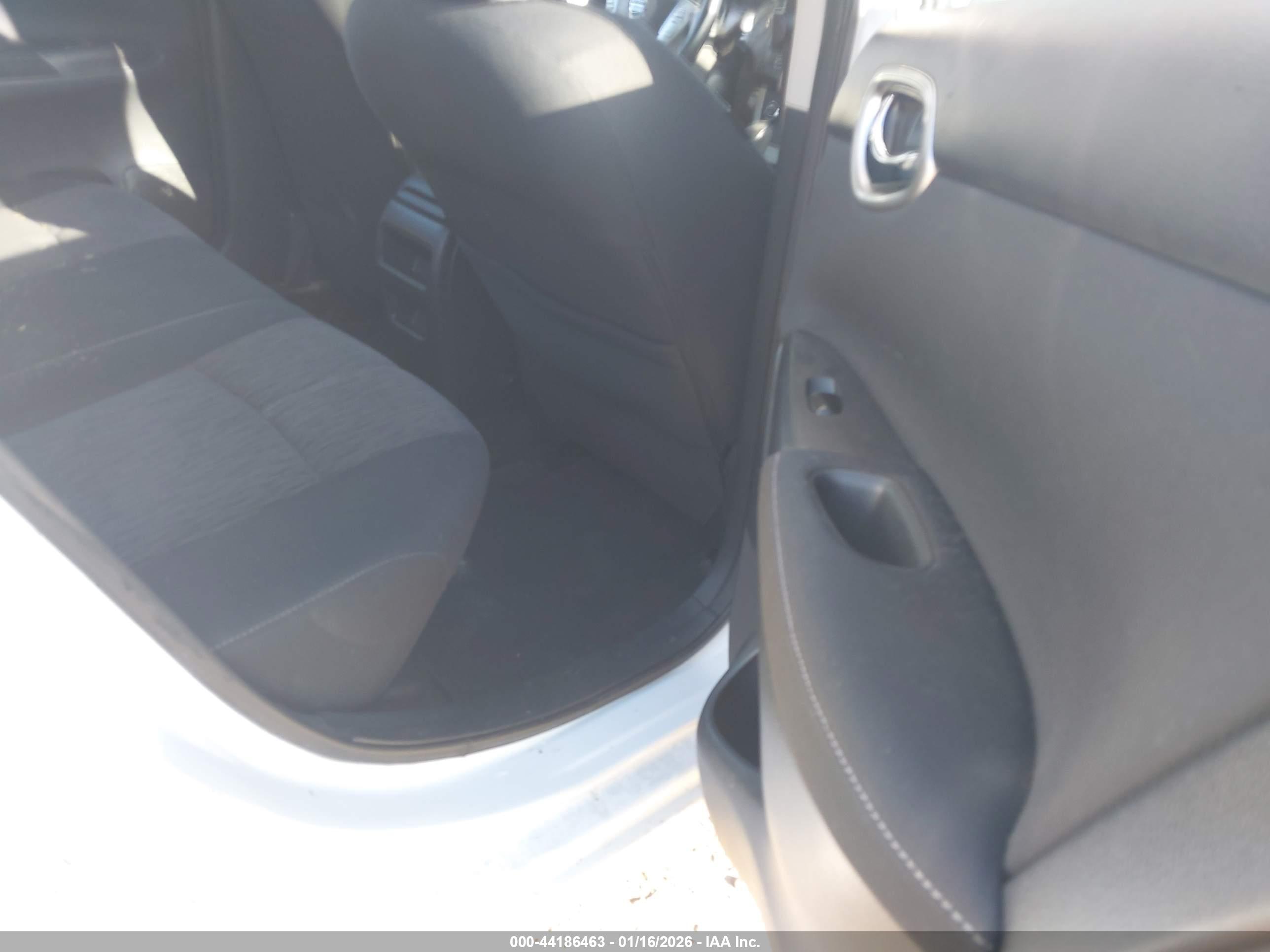 NISSAN SENTRA image 8
