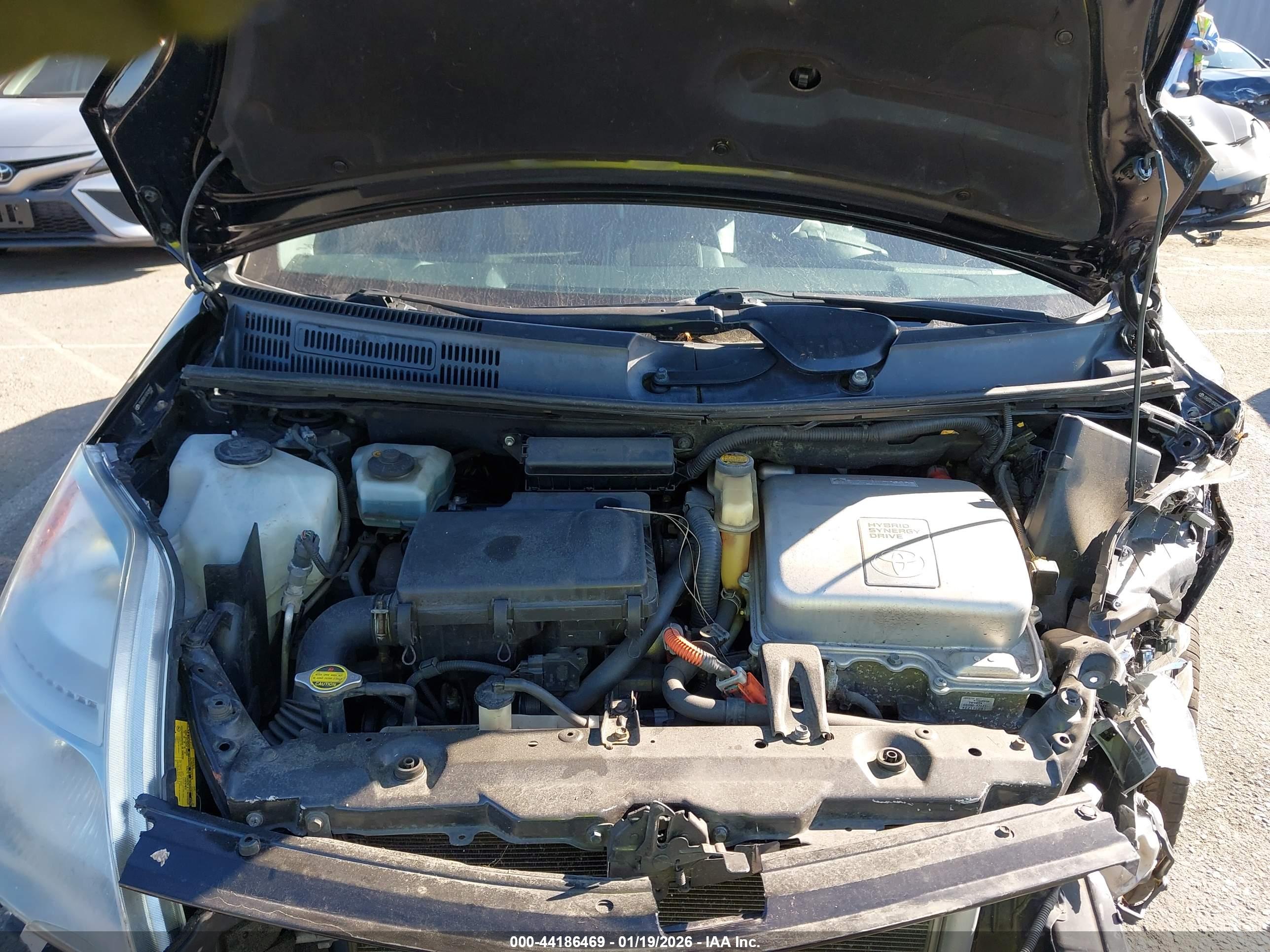 TOYOTA PRIUS image 10