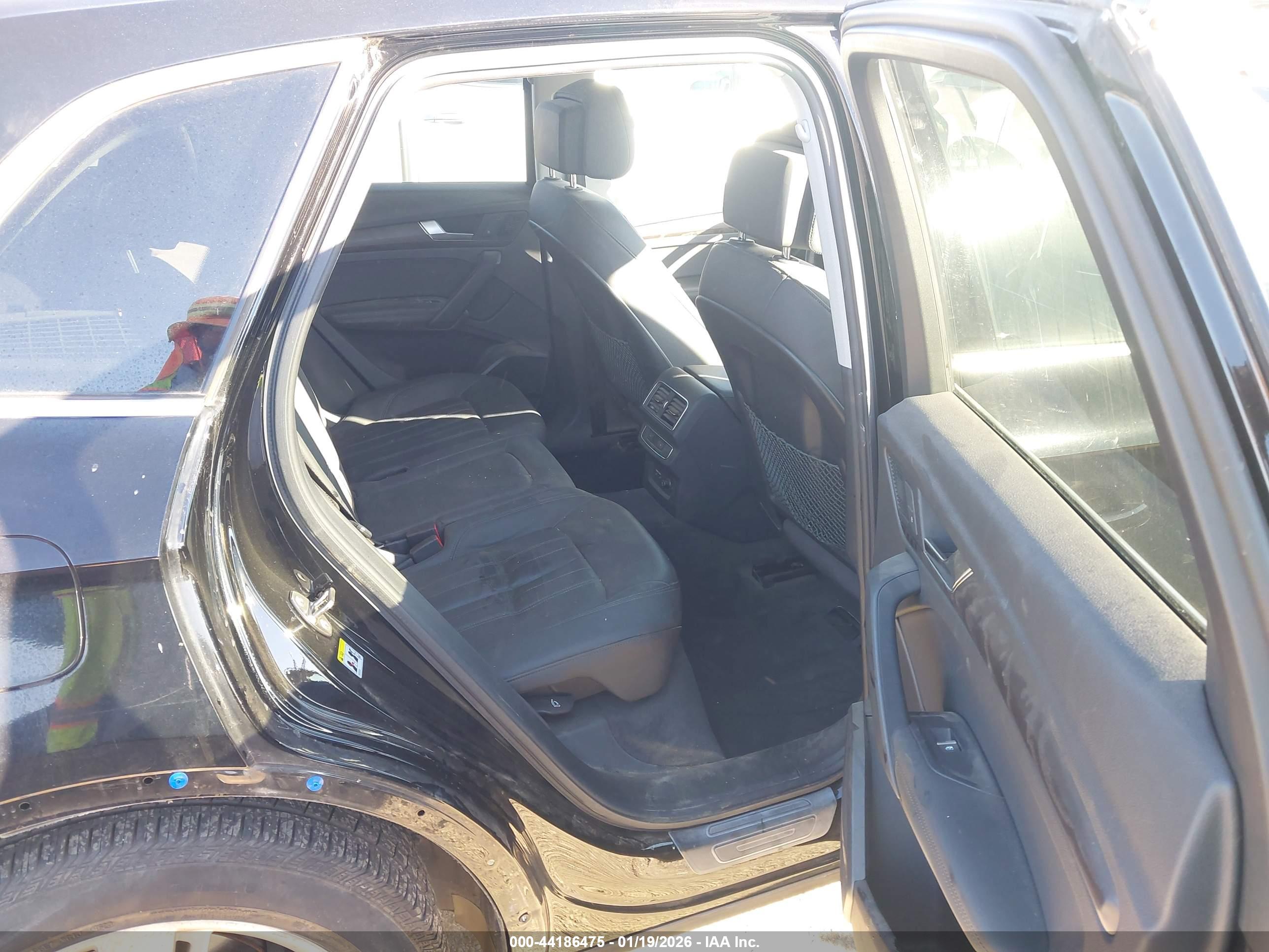 AUDI Q5 image 8