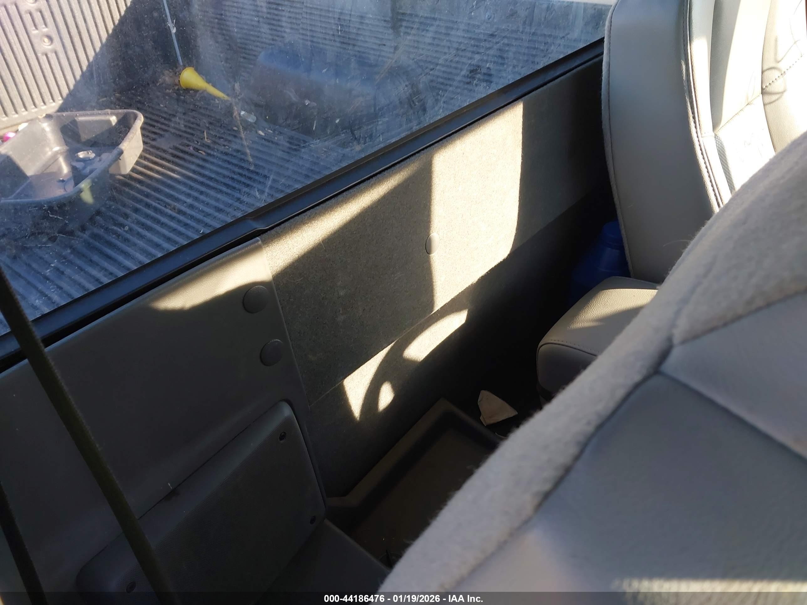 FORD RANGER image 8