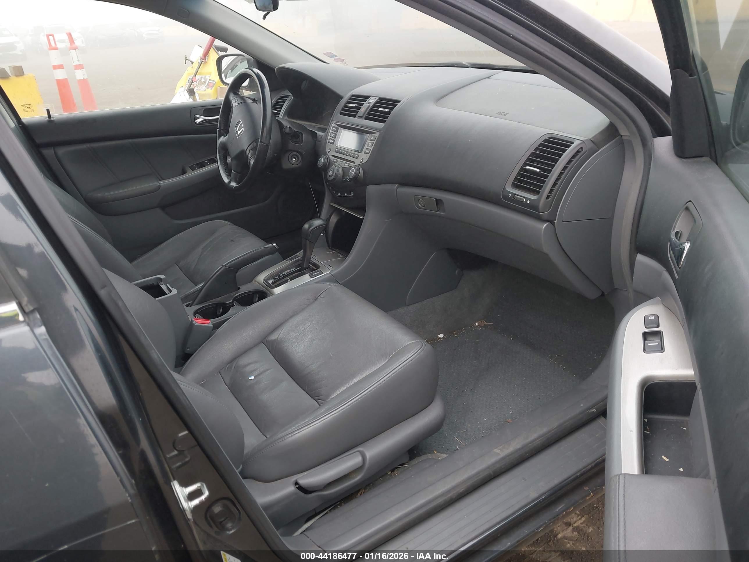 HONDA ACCORD image 5